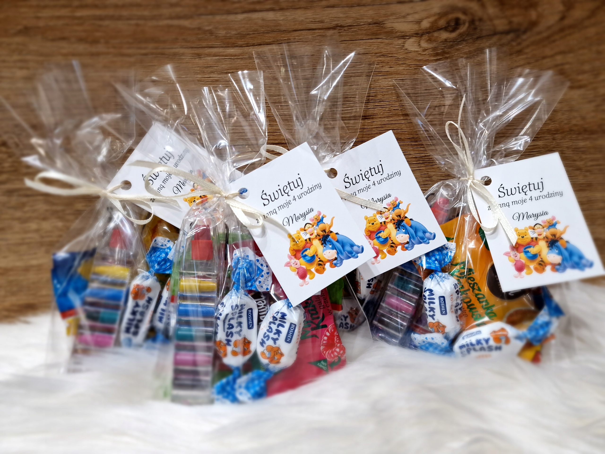 UPOMINKI URODZINOWE DLA DZIECI PACZUSZKI