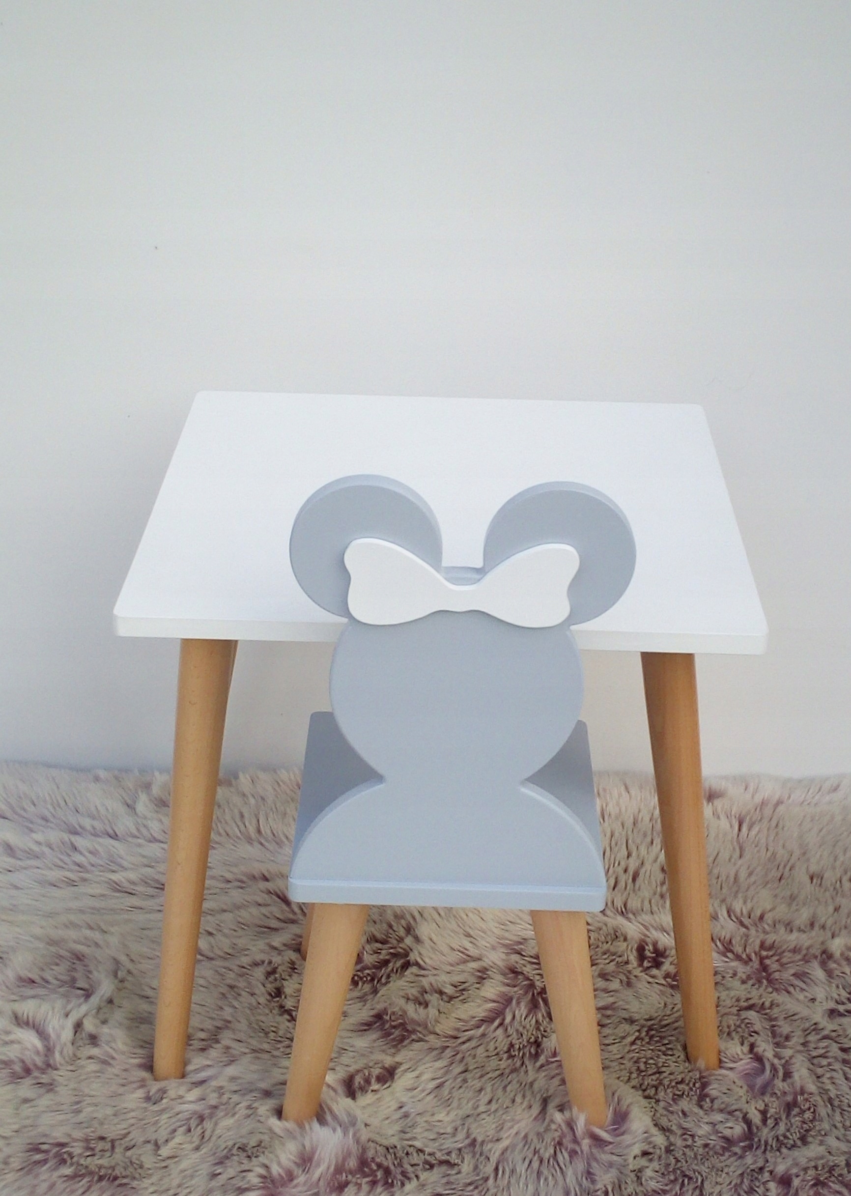 Stolik z dwoma krzesełkami Myszka Kod producenta Myszka