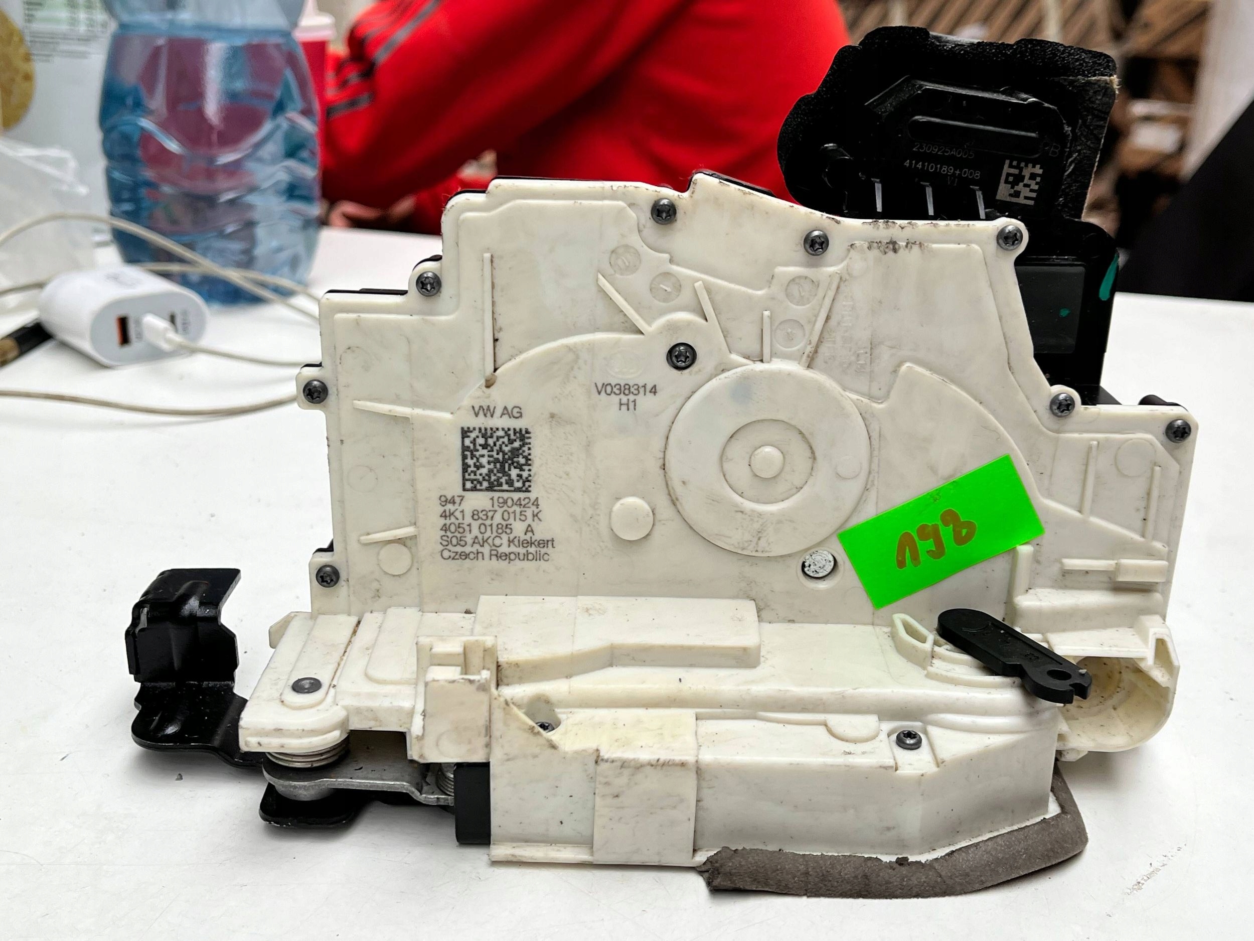 lock door przednich Audi A6 S6 C8 4K 4K1837015K !J