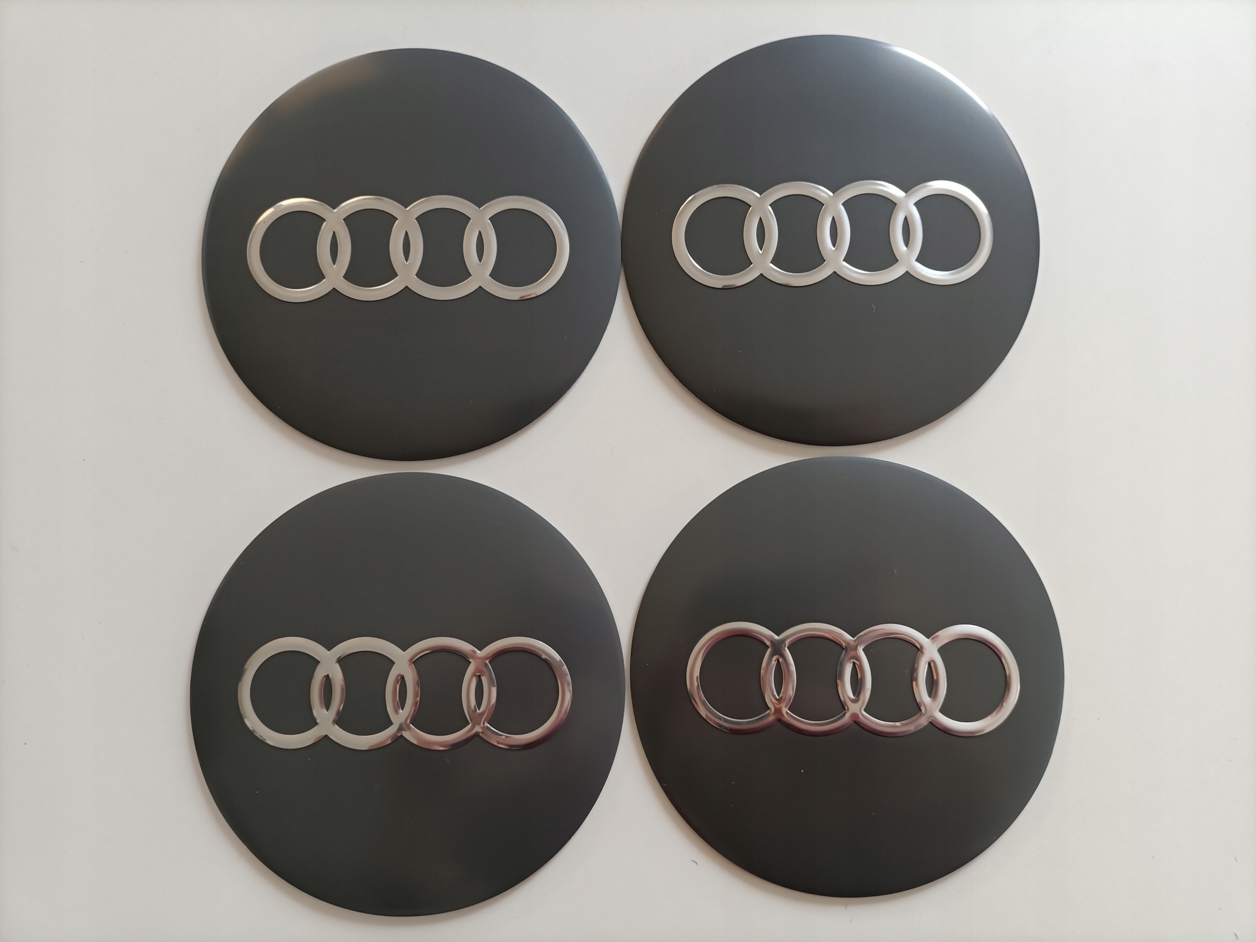 

Emblematy Naklejki Na Kolpaki Alu Felgi Audi 120mm