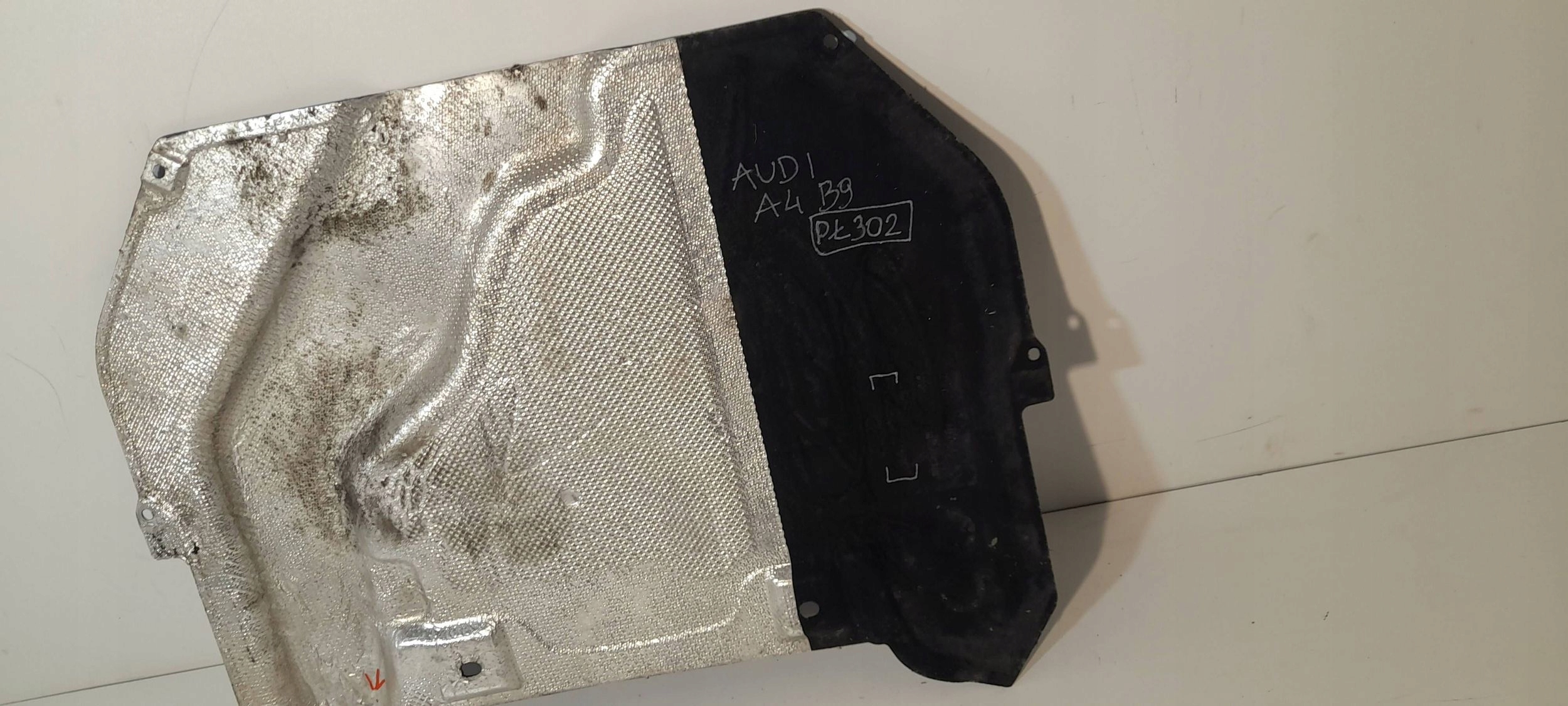 Audi A4 S4 B9 cover below engine 8W0825209 (PL302)