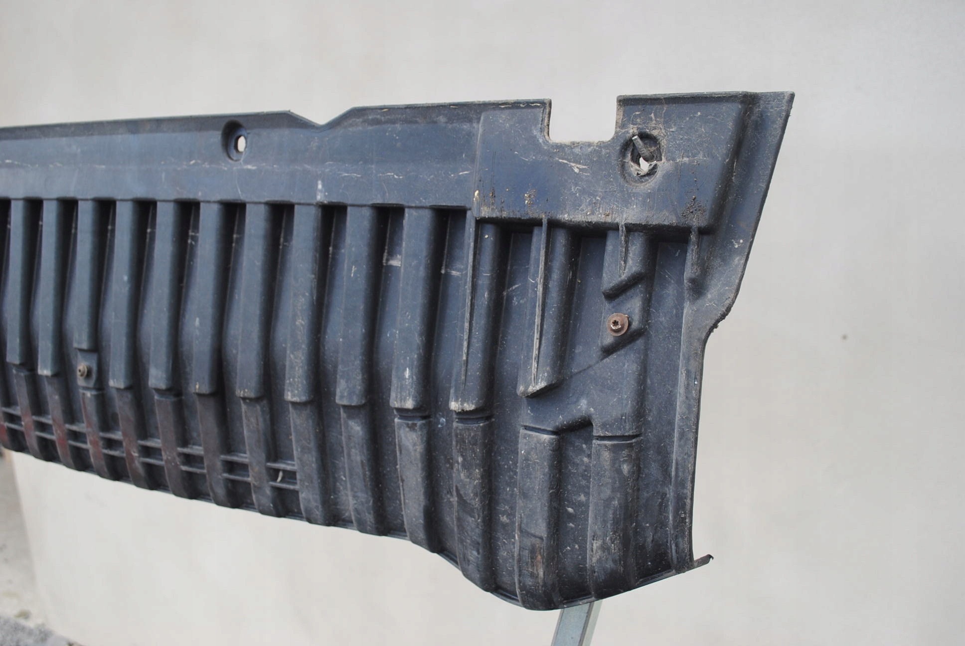 OSŁONA PŁYTA POD ZDERZAK 8T0807233 AUDI A5 8T SPORTBACK Typ samochodu Samochody osobowe