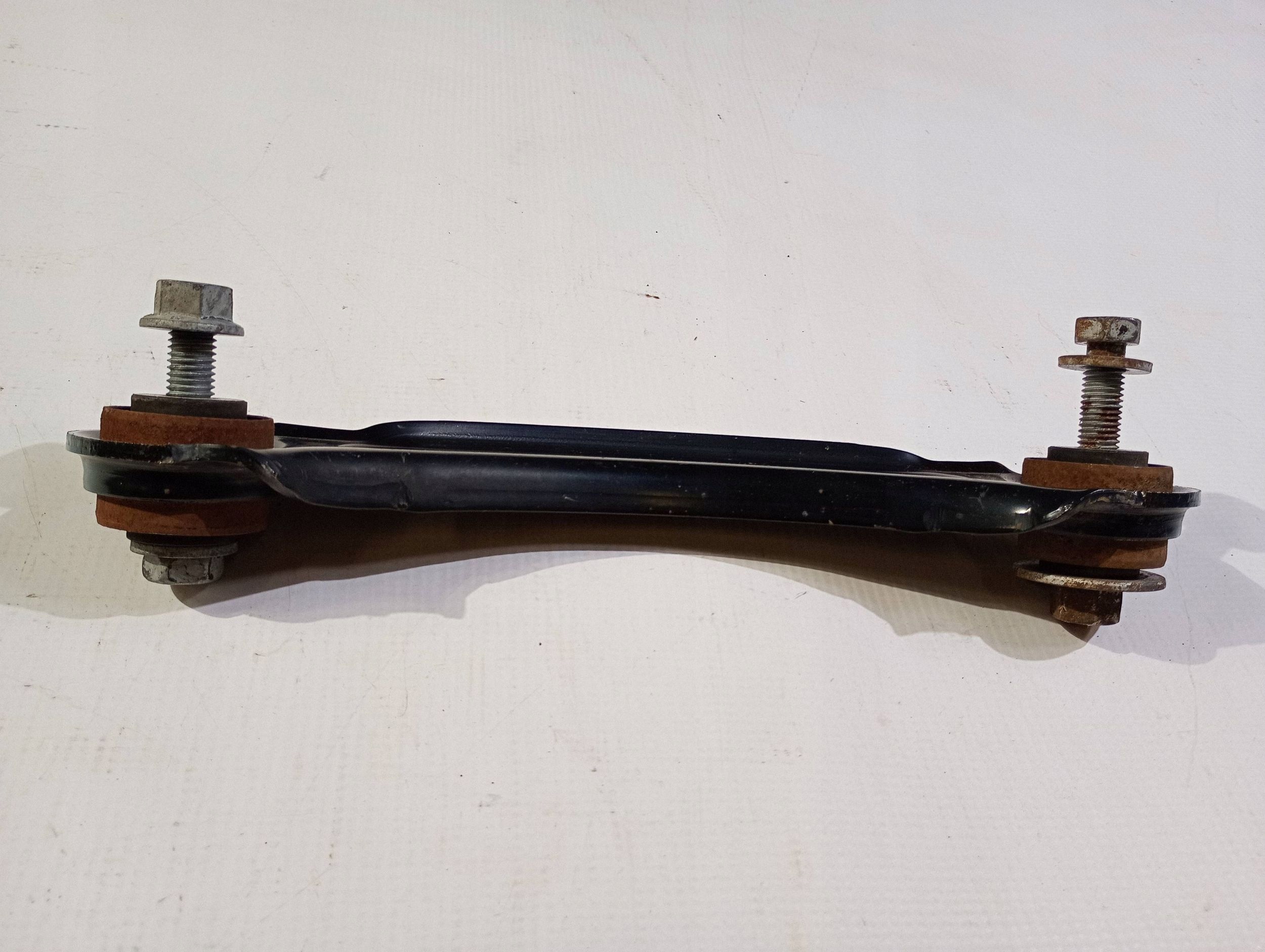 arm rear rear part right left Dodge Charger Challenger 2015