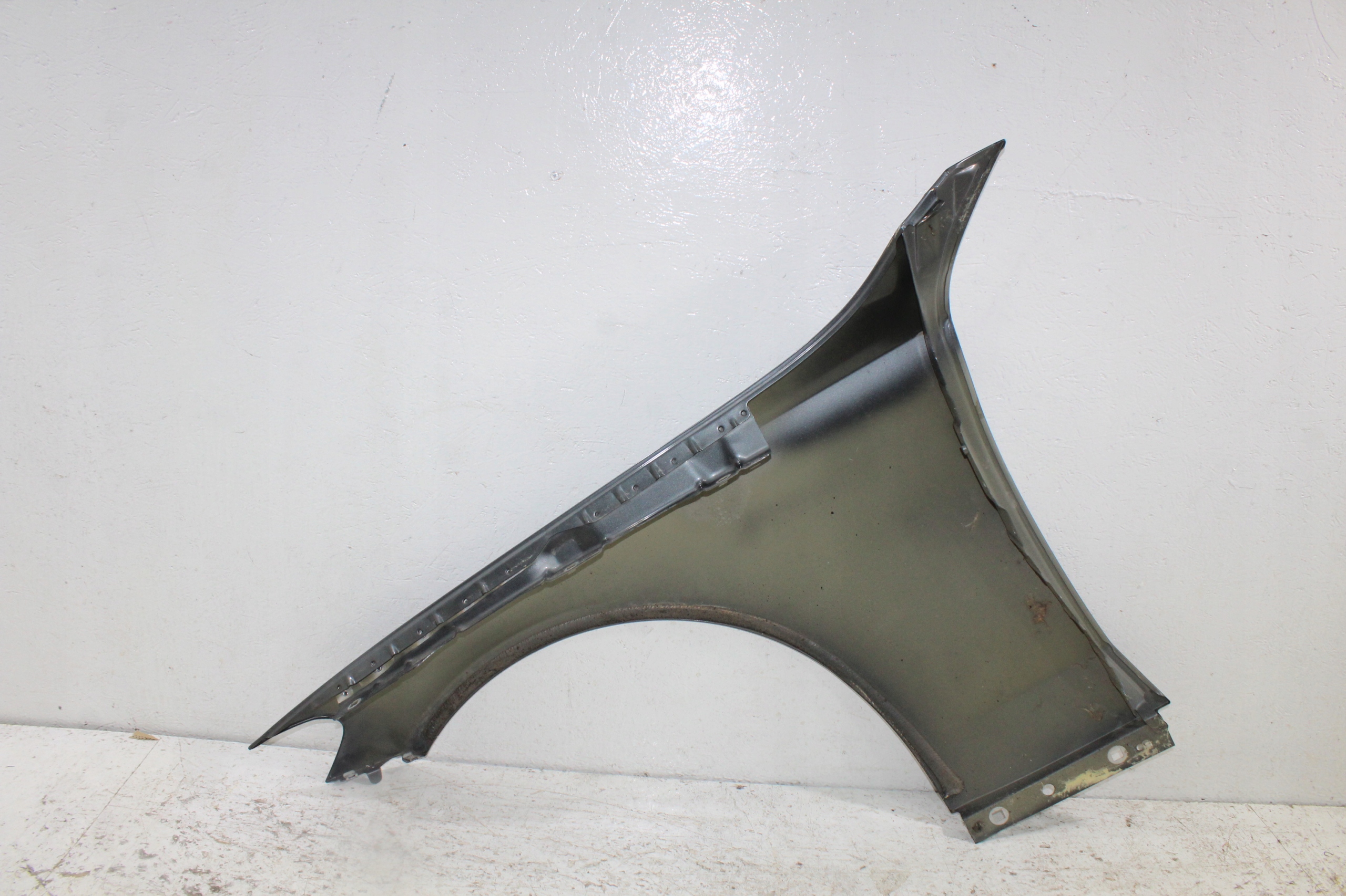 Mercedes C Klasa W205 fender right front front A2058810201