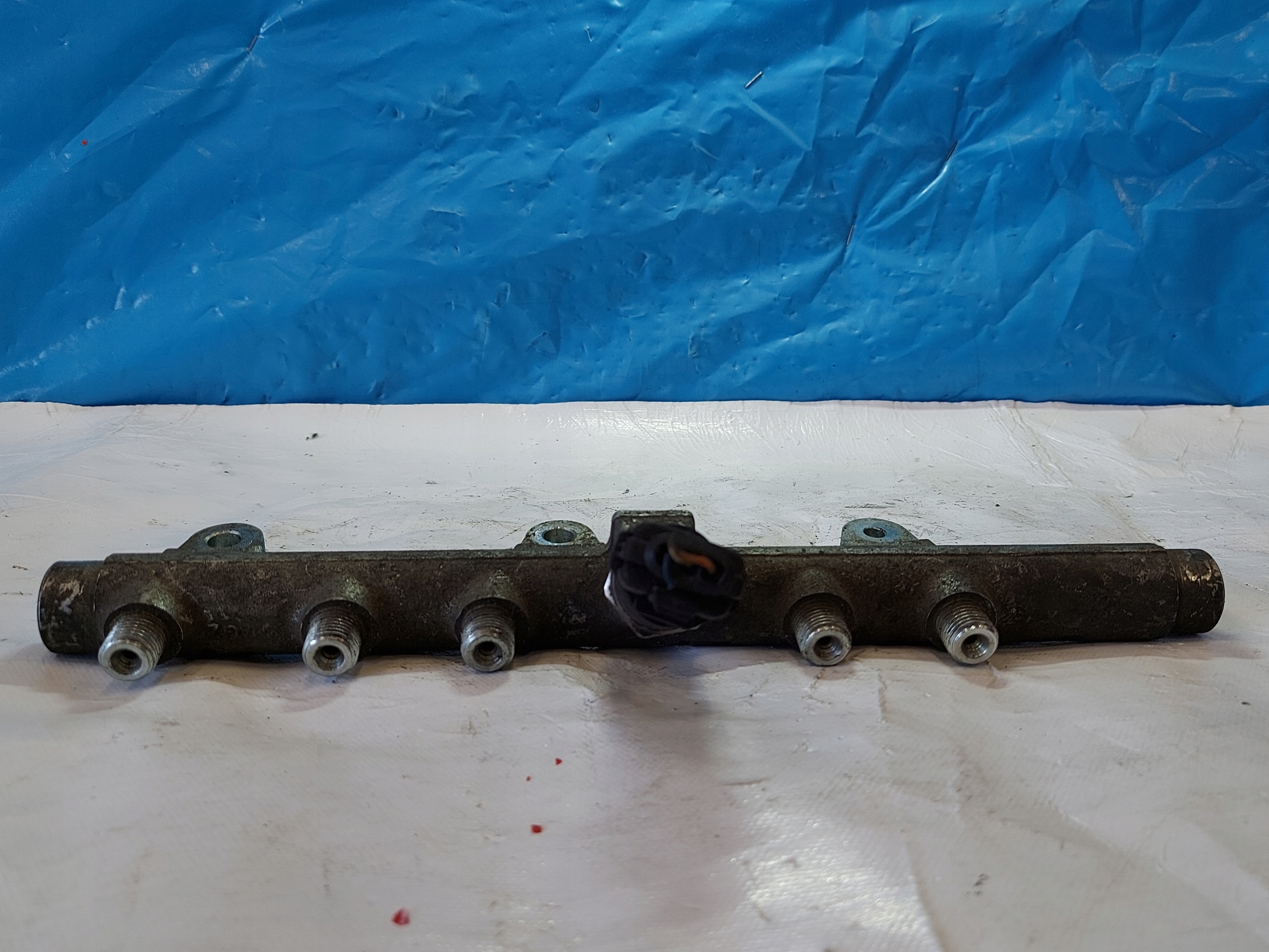 Rampe injection FIAT STILO 1.9 JTD 0445214016