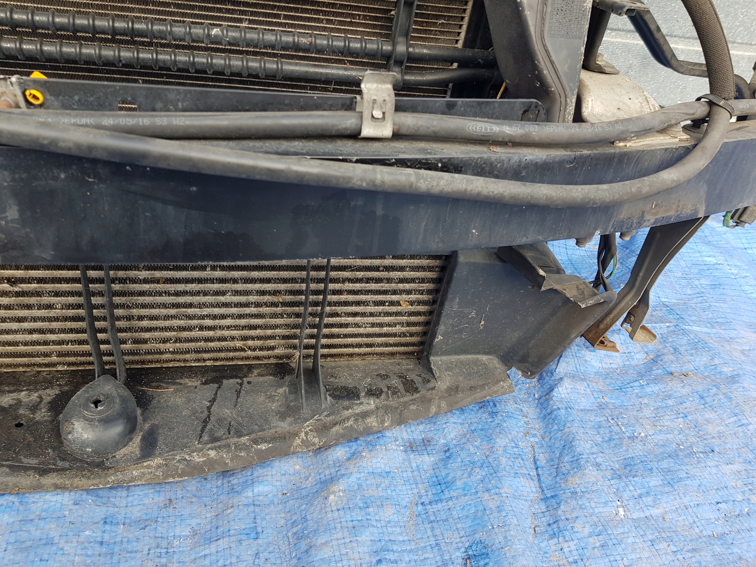 support panel for radiators radiator MERCEDES W207 2.2 CDI AUTOMAT