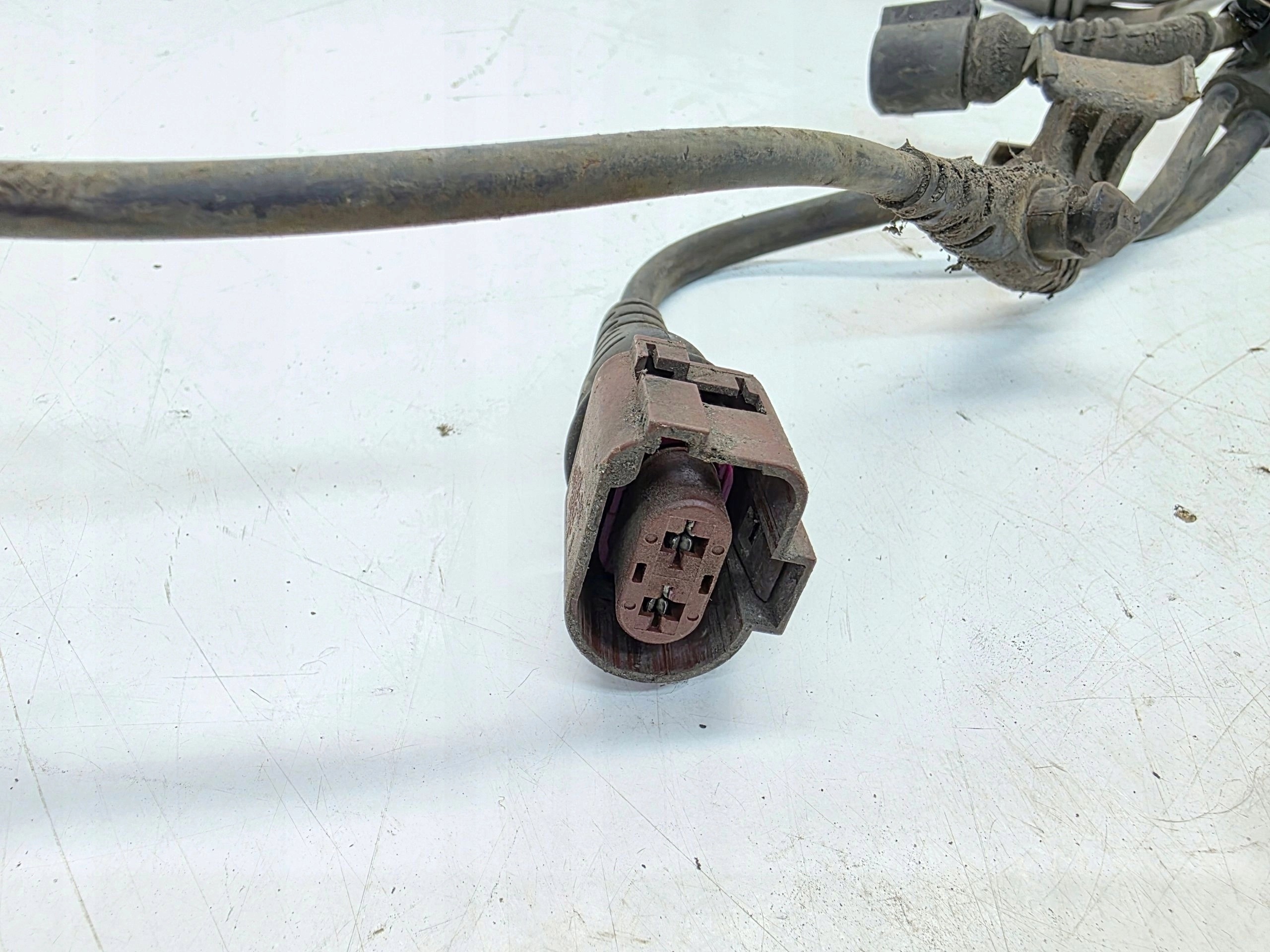 bundle of a caliper left rear part AUDI A6 C6 4F0972253AD original !!!