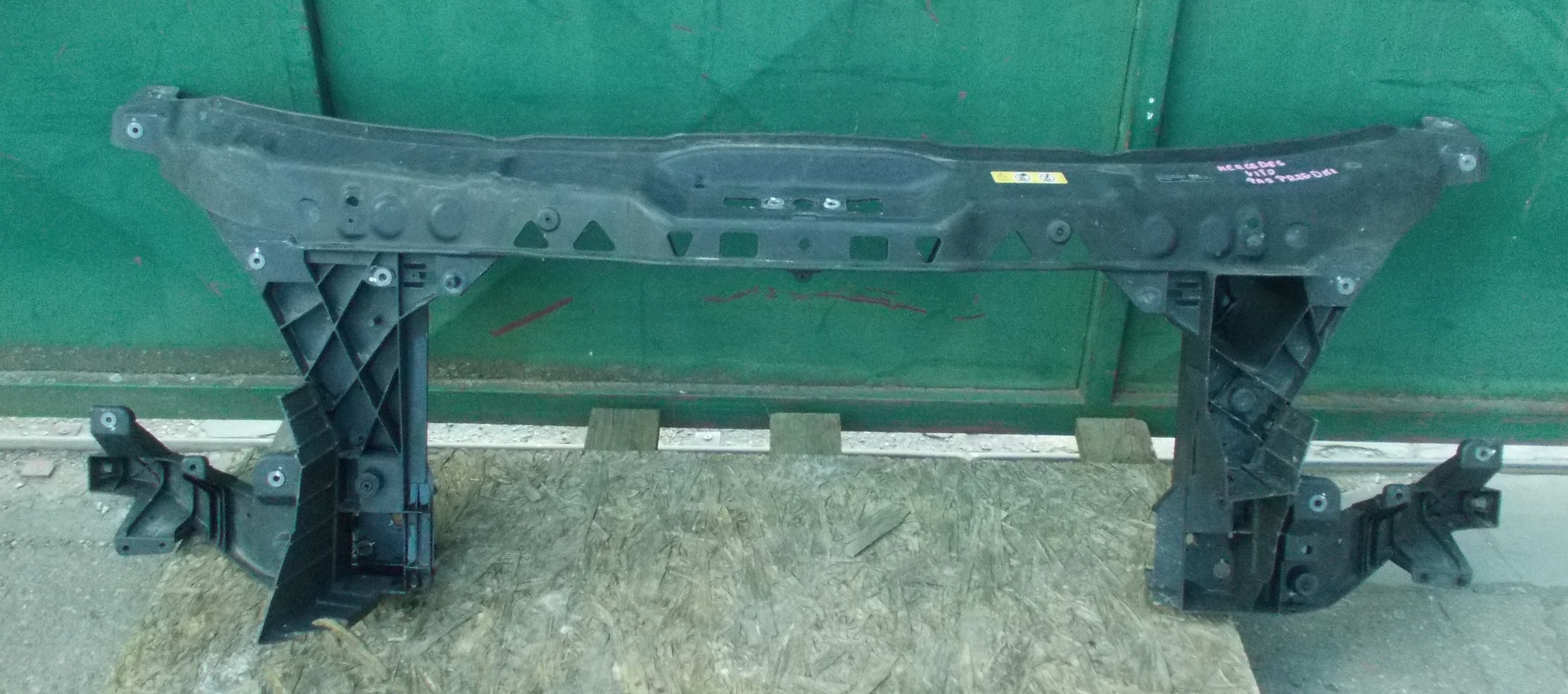 MERCEDES VITO support panel for radiators pillar