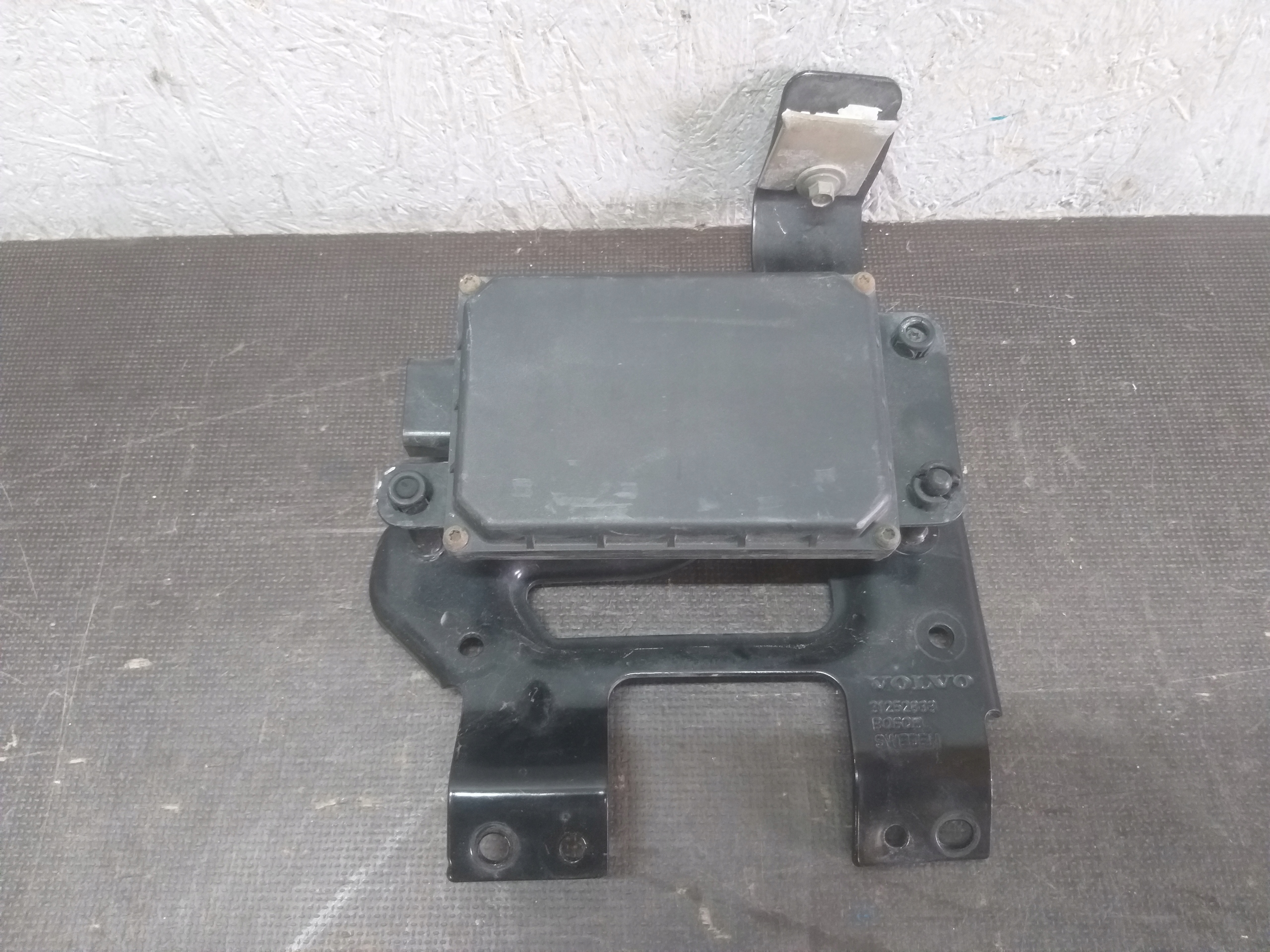 GRILL RADAR VOLVO S60 V60 31471259