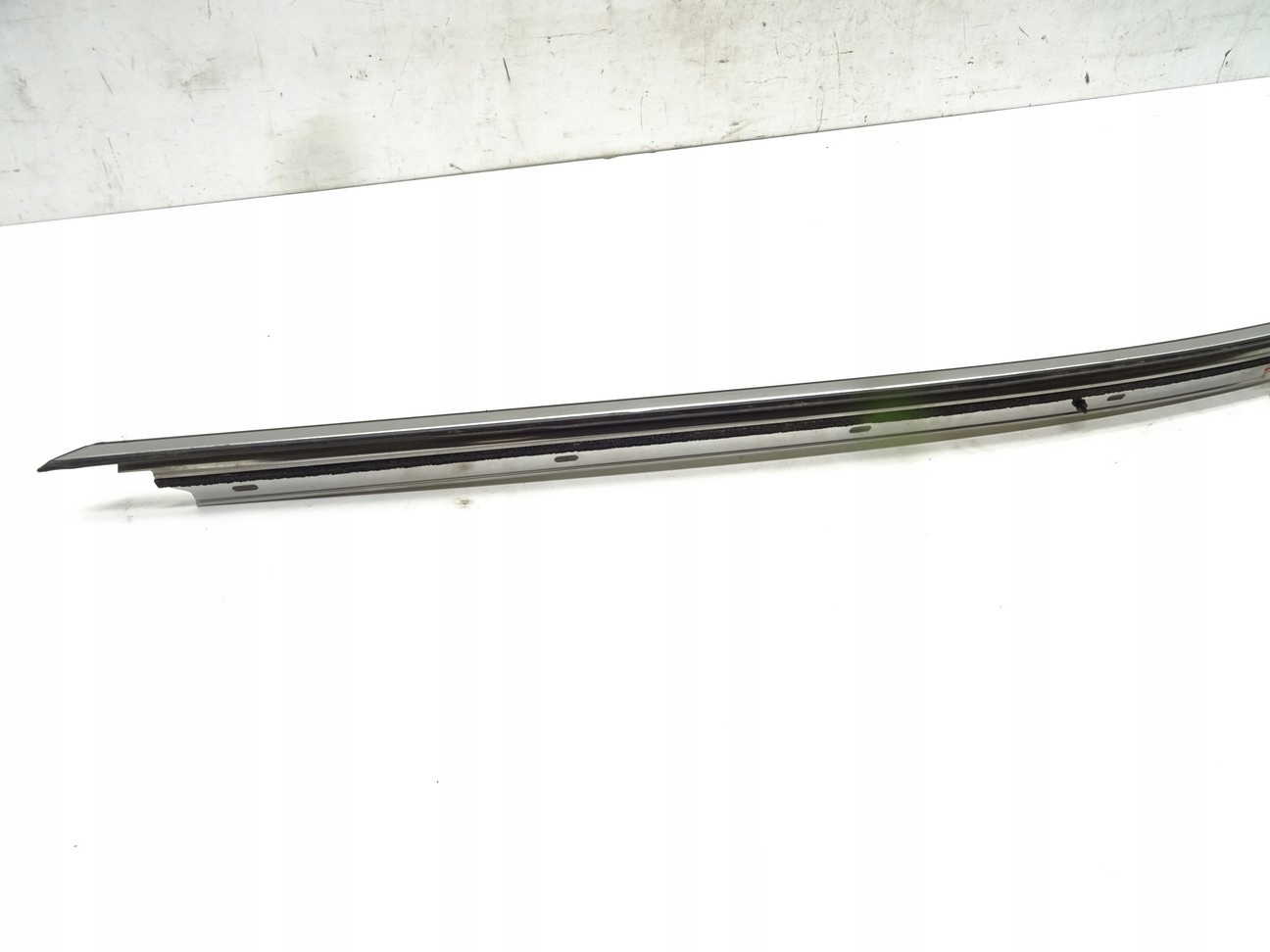 LISTWA KAROSERYJNA PRAWA LEXUS RC F RCF 14-22 Producent części OEM