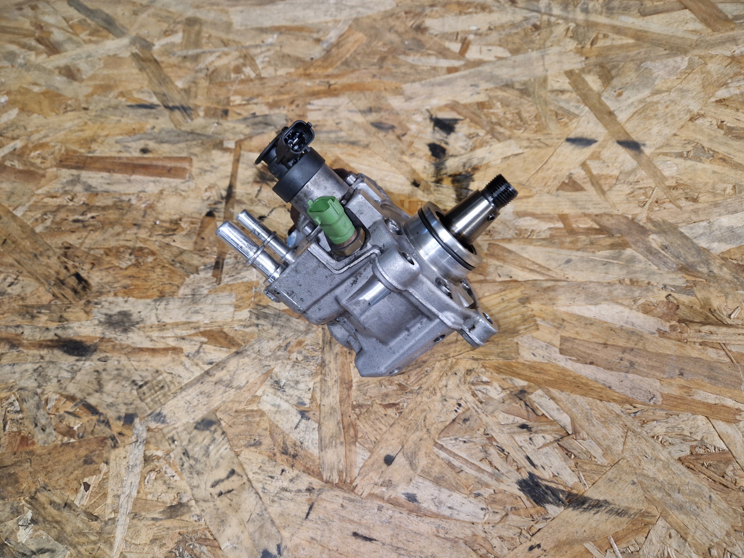 Einspritzpumpe JAGUAR LAND ROVER 2.0D G4D39B395AA 0445010706