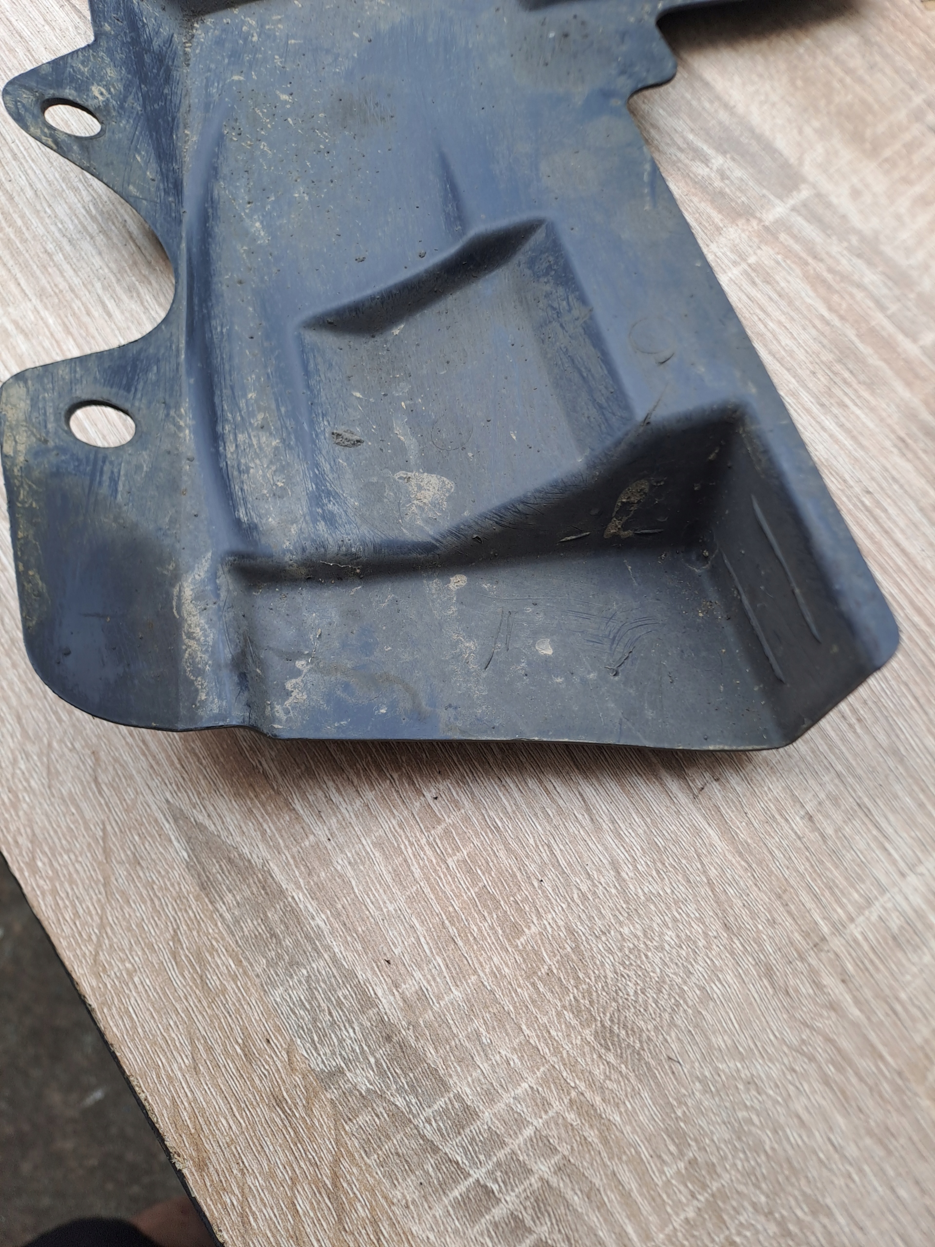 motor cover left NISSAN QASHQAI J10 64839JD00A