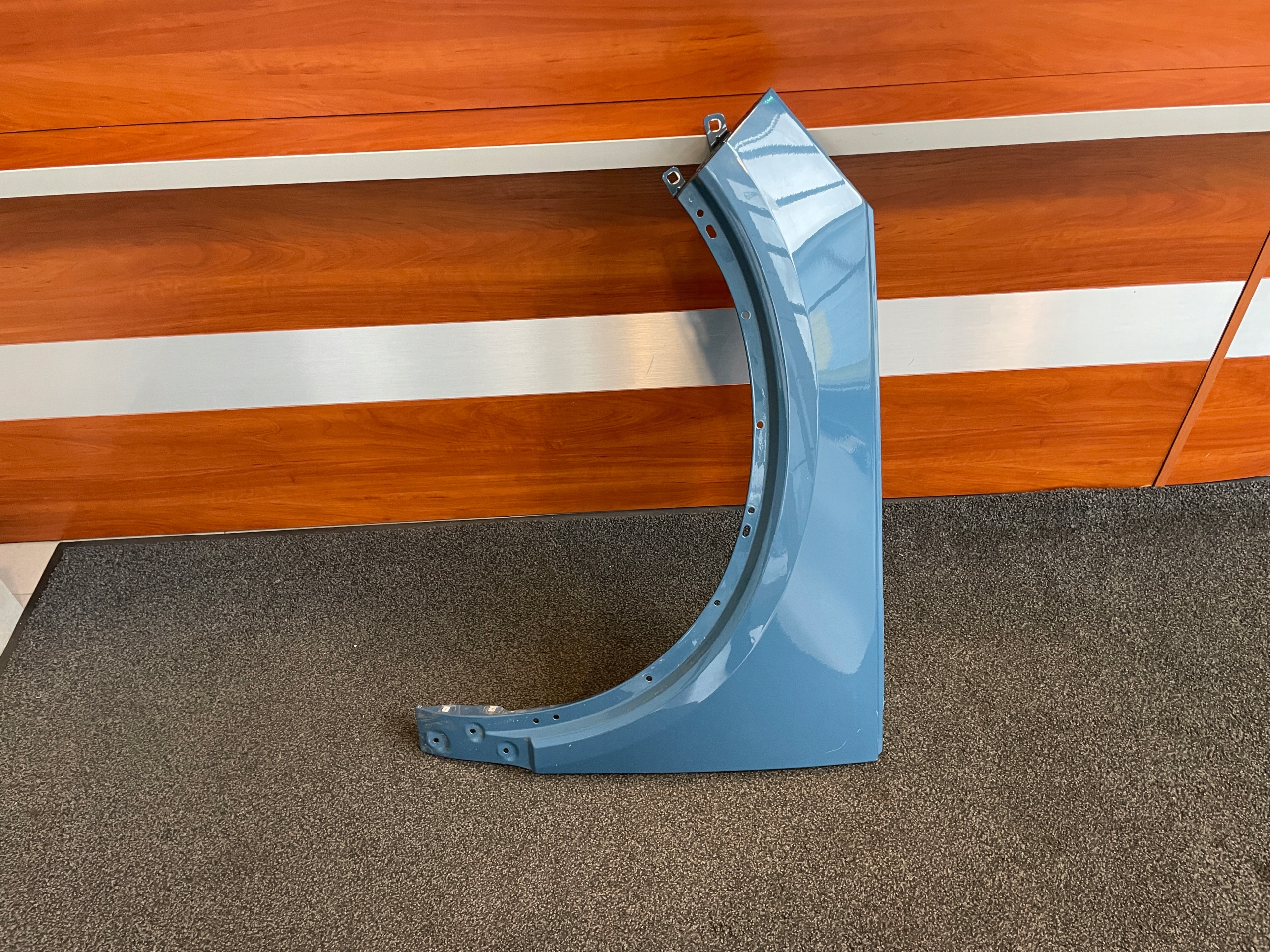 VOLVO XC40 II Lift Błotnik Lewy 734