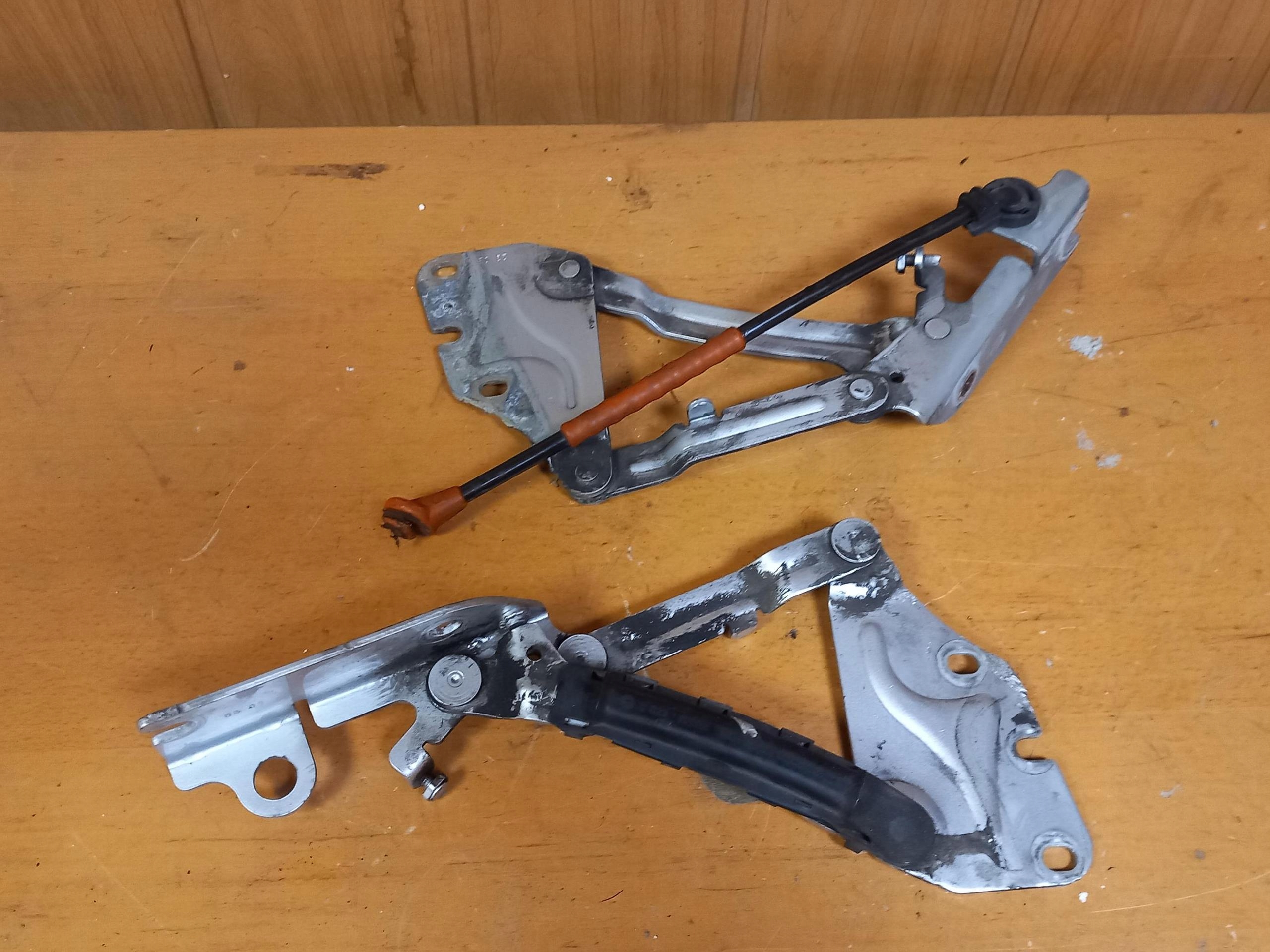 bonnet hinges KOMPLET VOLKSWAGEN GOLF plus LA7W 08-14
