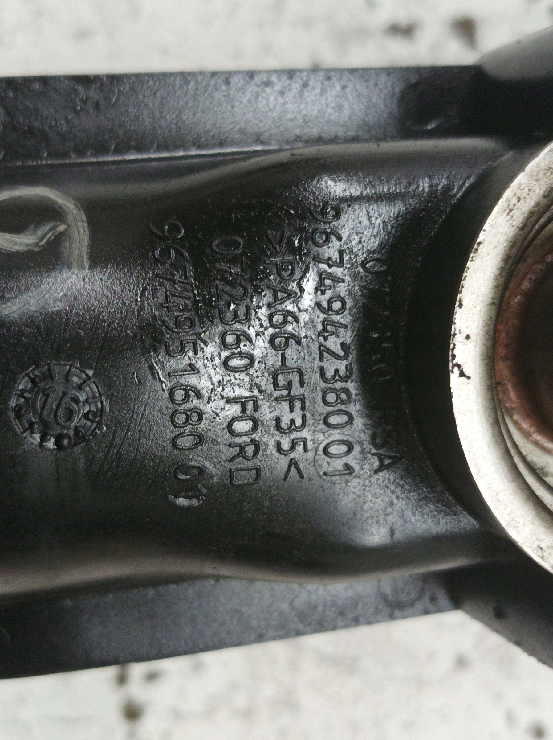 hose EGR 9674942380 1.6 E HDI Citroen C4 Cactus and (2014- )