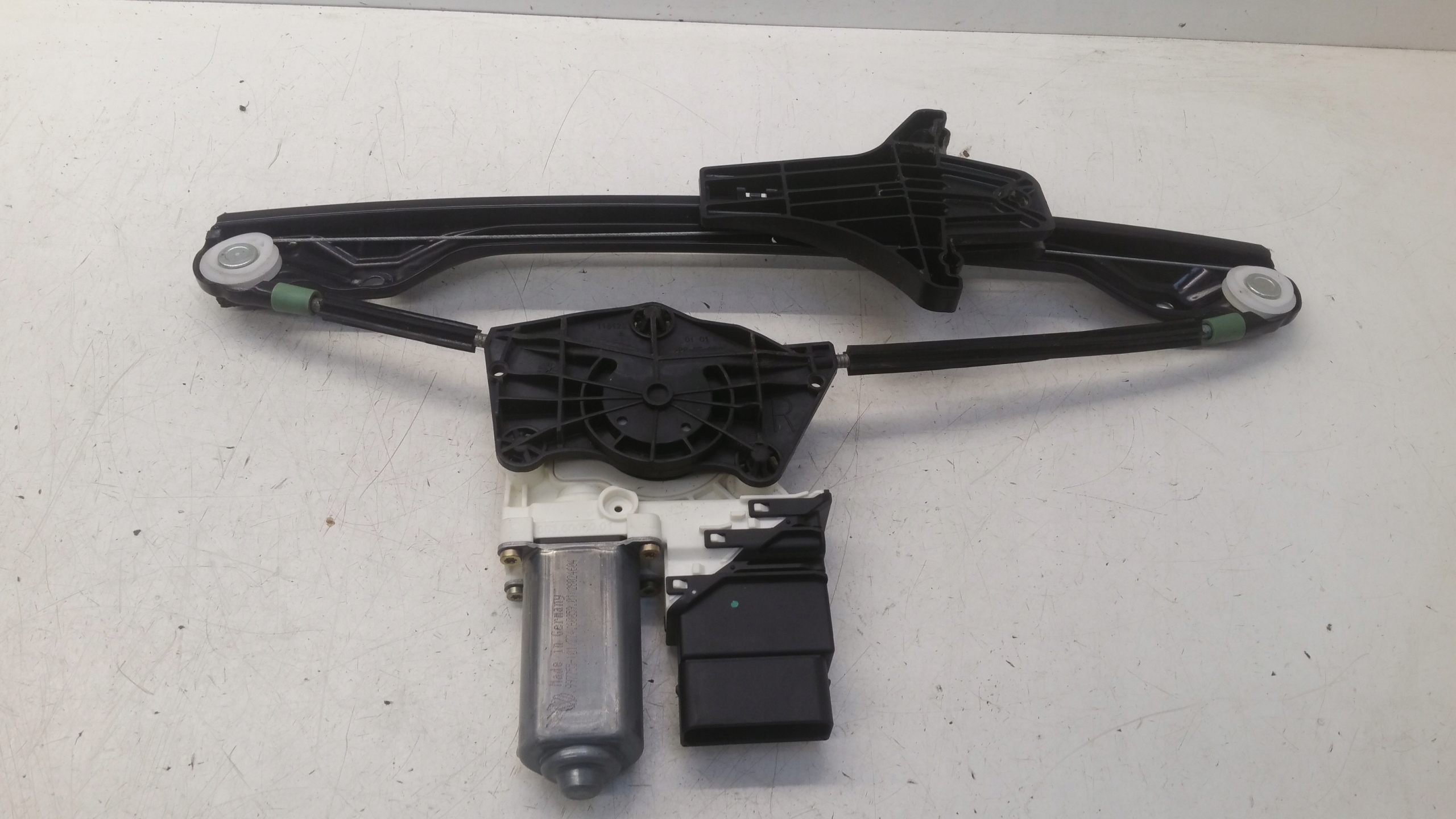 window regulator right rear part 1K0959704C VW GOLF V