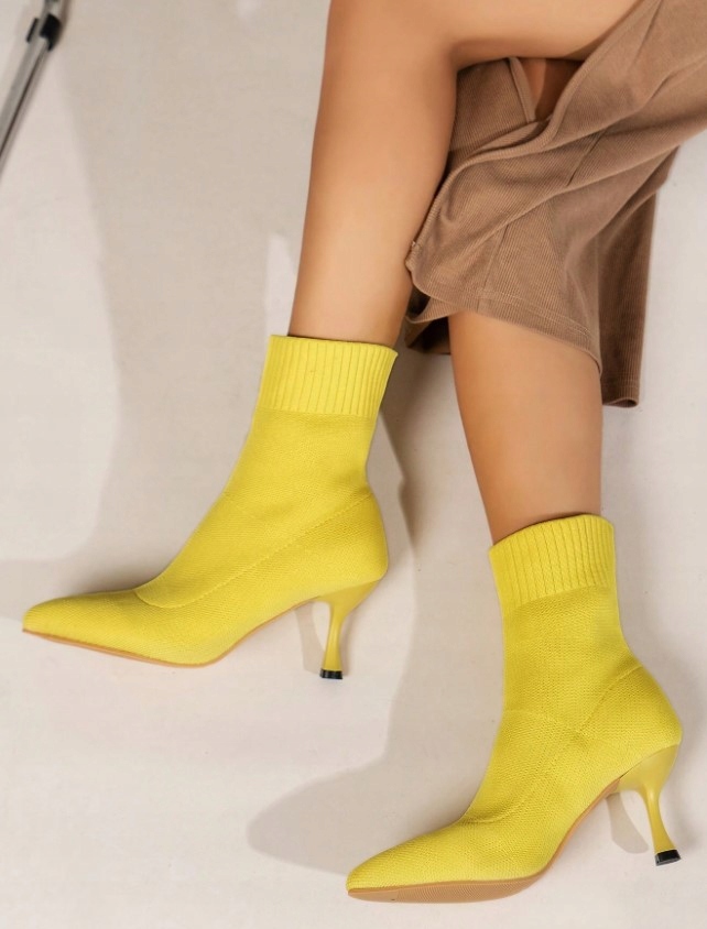 KOZAKI ŻÓŁTE NA OBCASIE ZA KOSTKĘ EUR 39,5 ŁOA Płeć kobieta