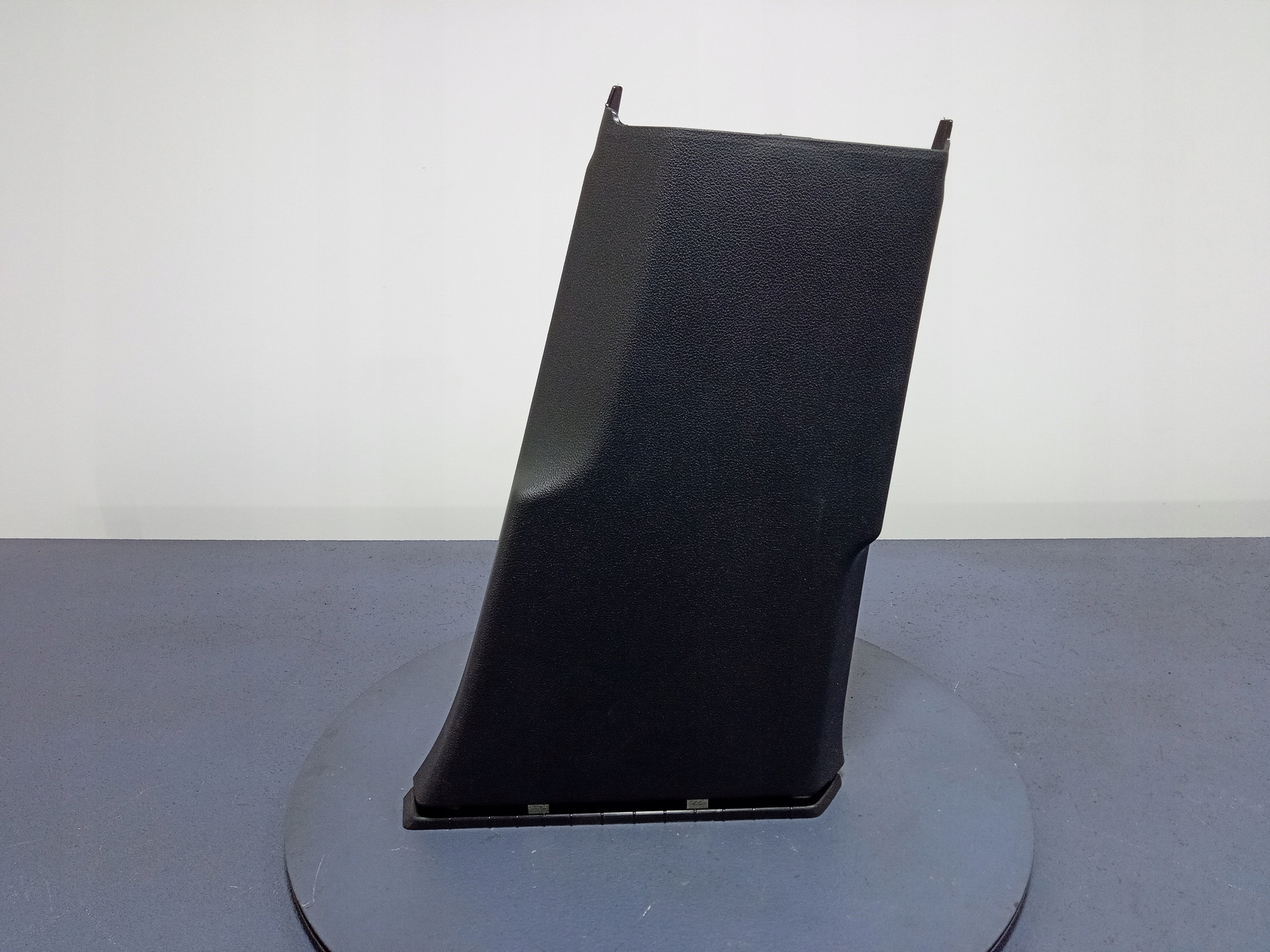 OCTAVIA IV OSŁONA SŁUPKA B PRAWA DOLNA 5E3867282