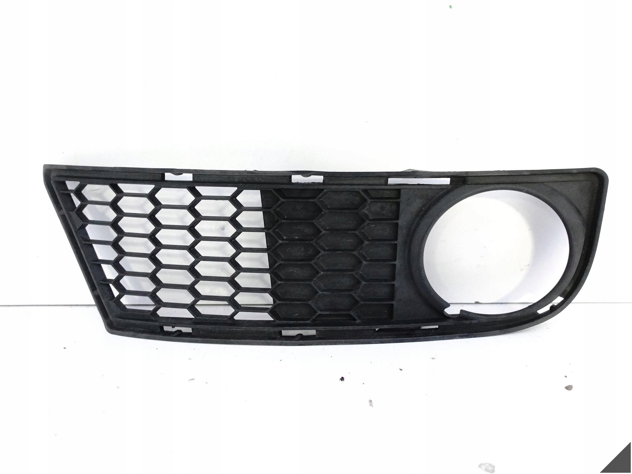 BMW 1 COUPE E82 E88 m-packet 04-07 grid grille W bumper front right