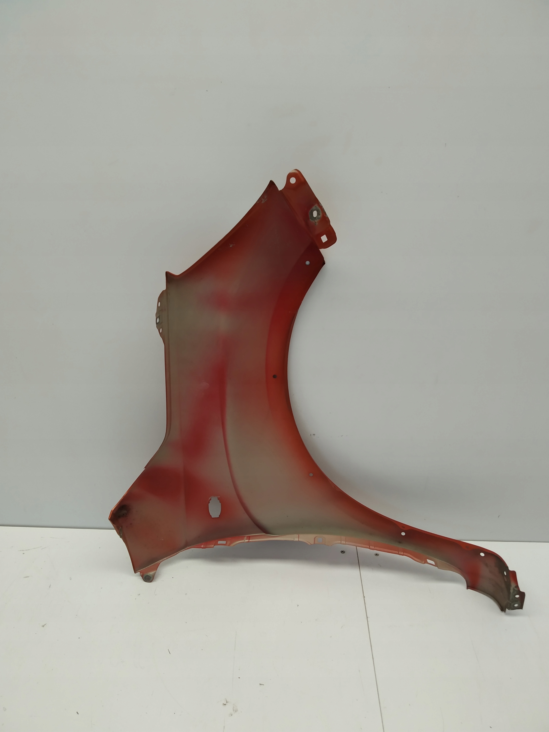 2016r + Suzuki Ignis III fender front left below indicator original