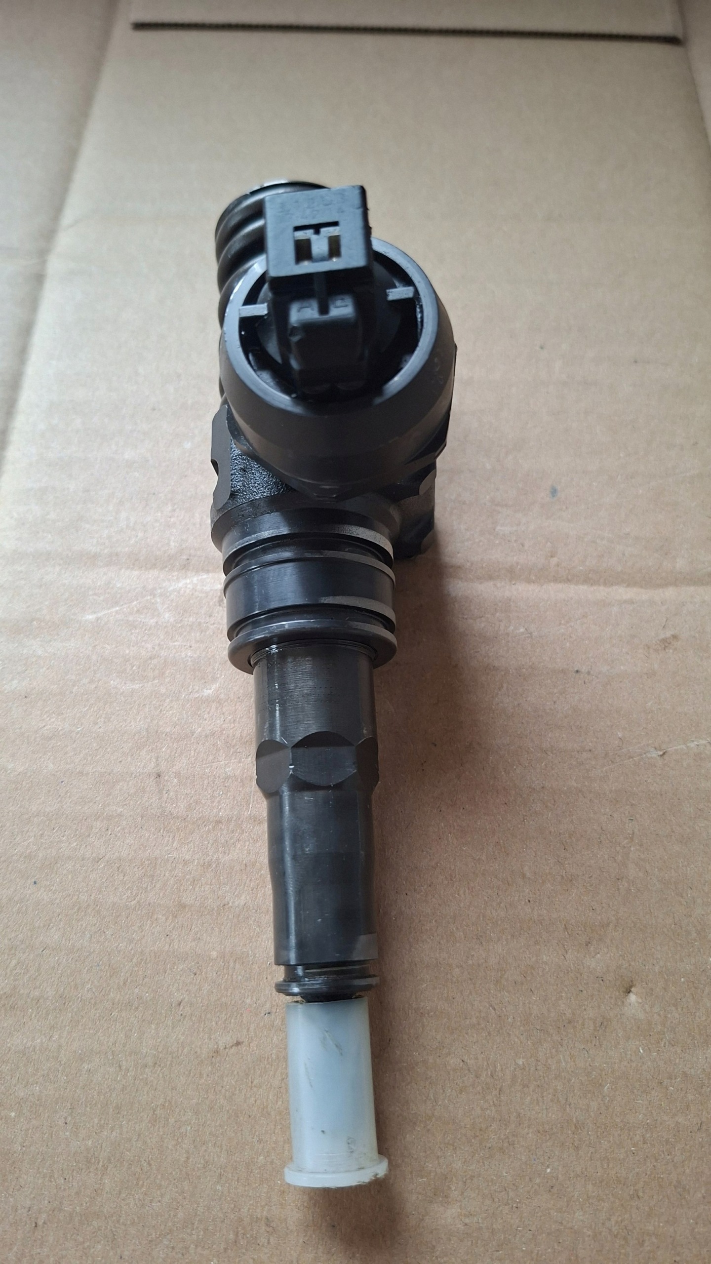 Pumpedüse VW 1.9TDI BOSCH 0414720215 WYDRUK