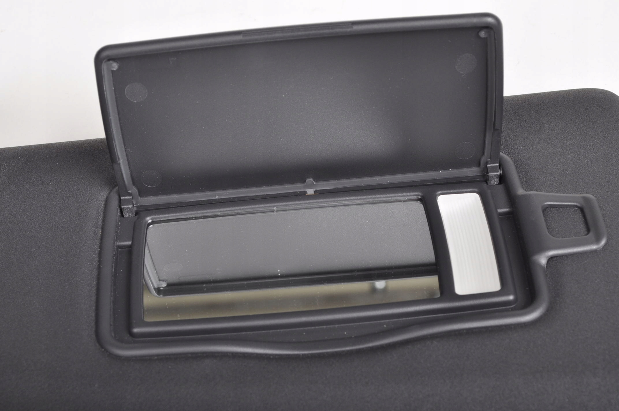 VOLVO XC60 II OSŁONA SŁONECZNIK LEWY OSŁONA PRZECIWSŁONECZNA LEWA Producent Volvo OE