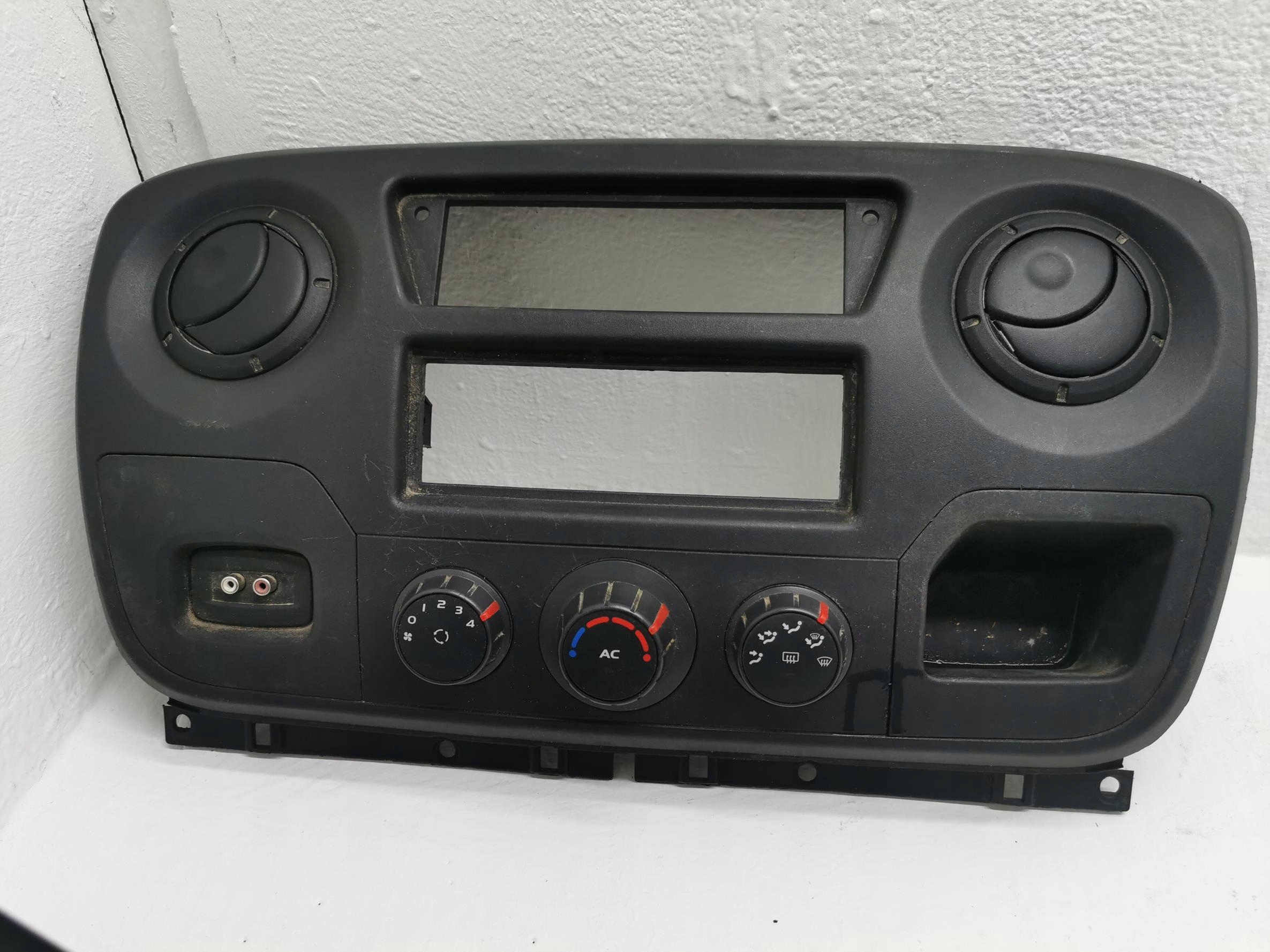 Unite commande clima RENAULT MASTER III 682600025R