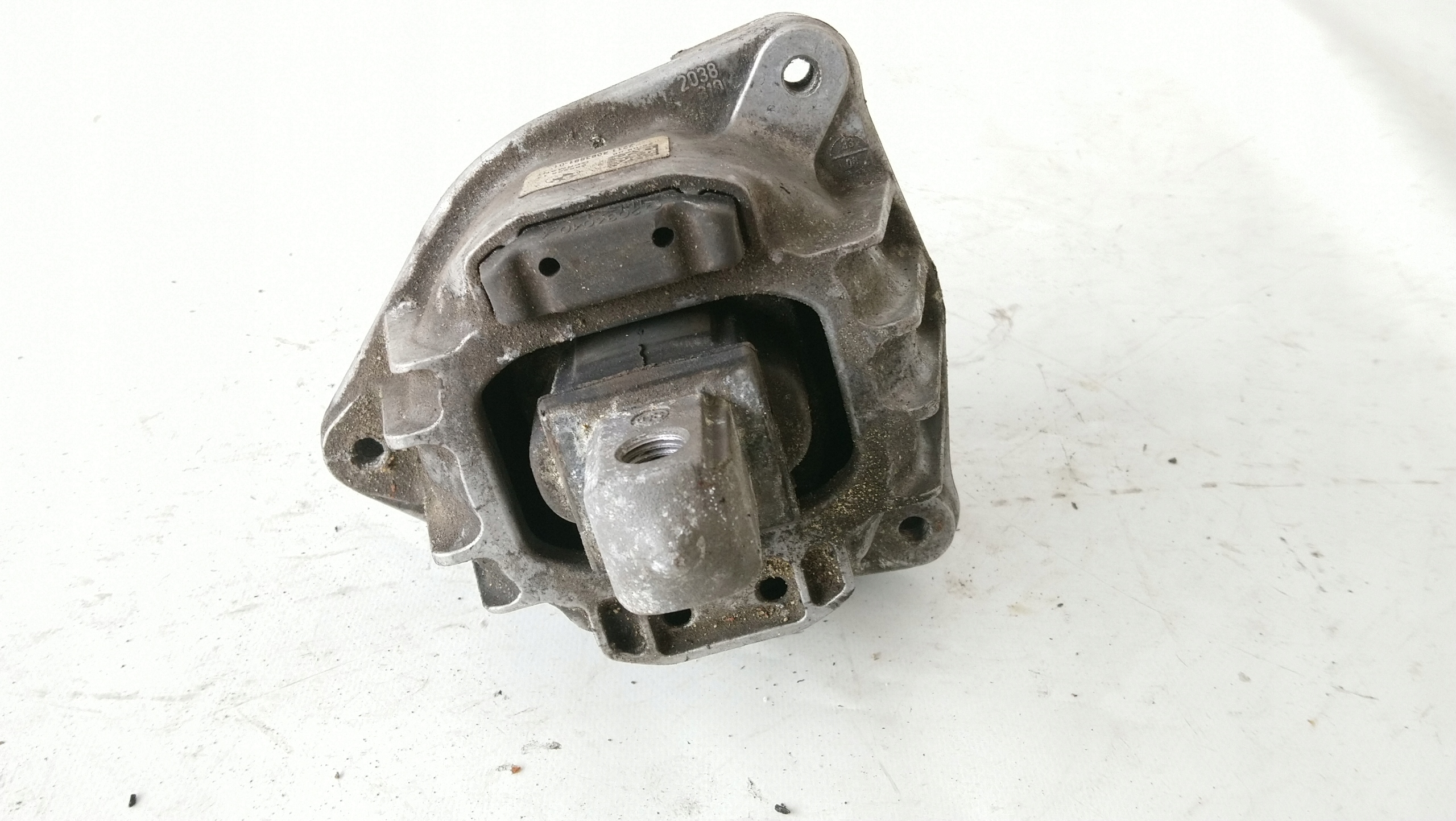 engine mount BMW 7 F01 5 F10 4063681