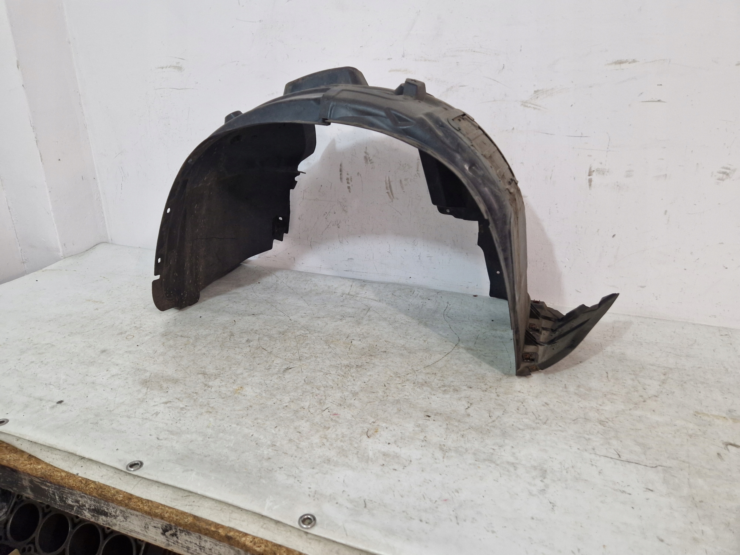 mudguard BMW X1 front right CZ. rear 51772990090 front 51772990820