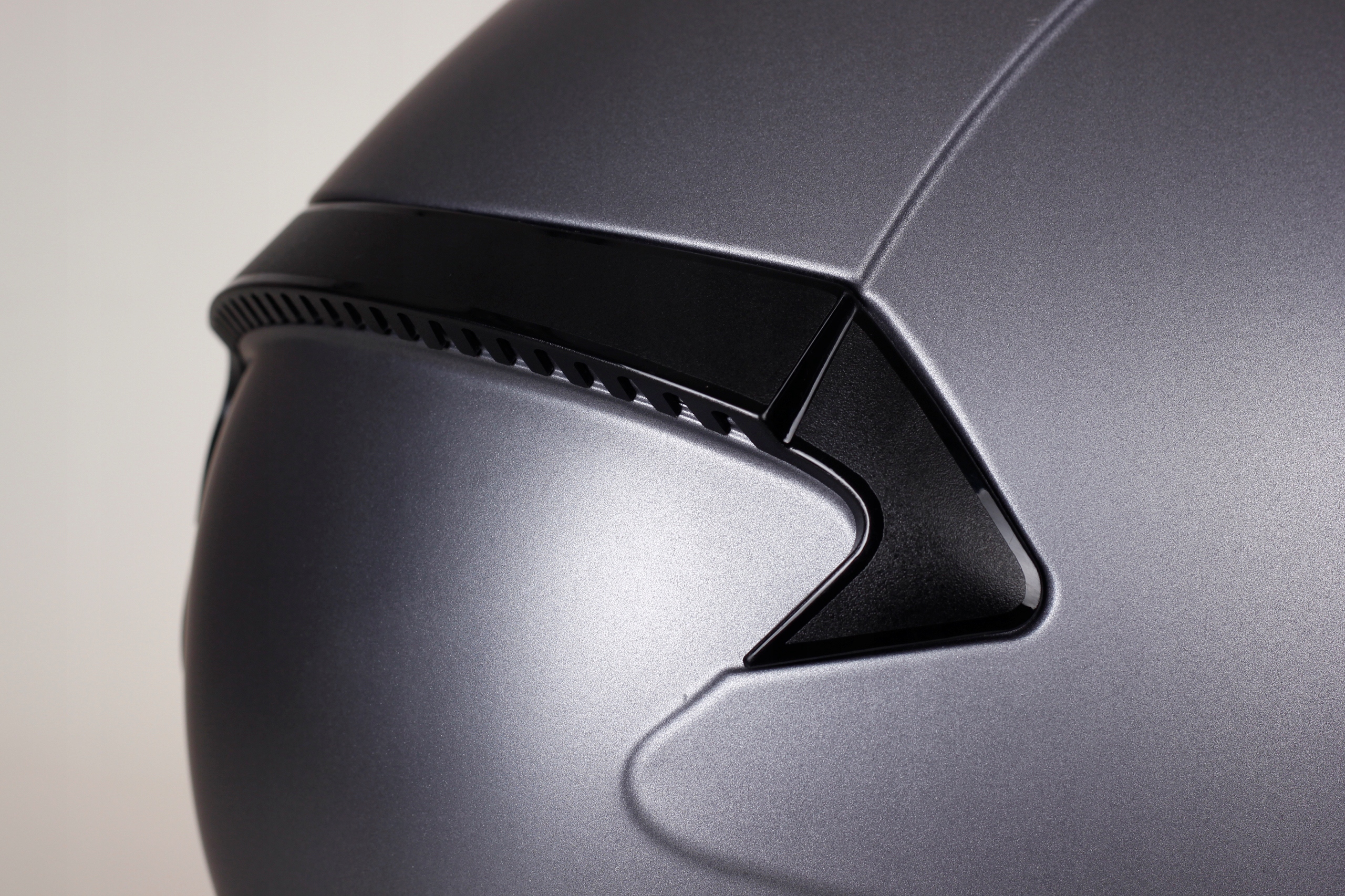 KASK MOTOCYKLOWY LS2 FF353 RAPID II TITAN MAT INTEGRALNY ECE 22.06 Rodzaj lakieru matowy