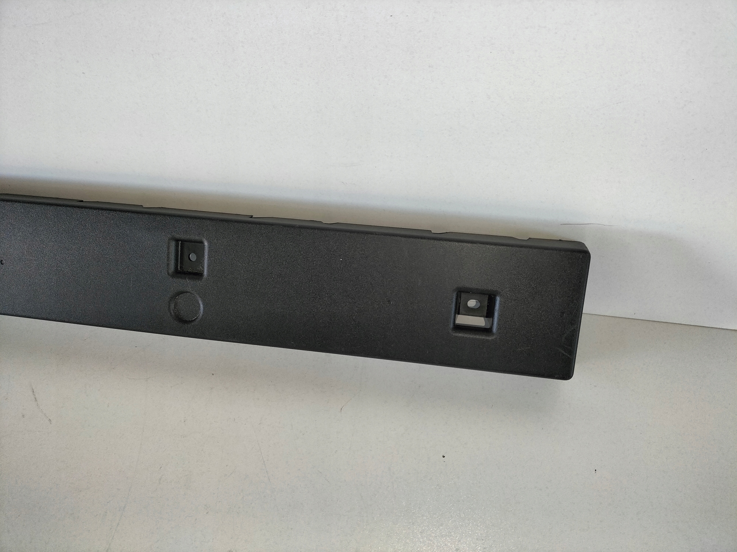 pad below tablice front HYUNDAI I30 III 17