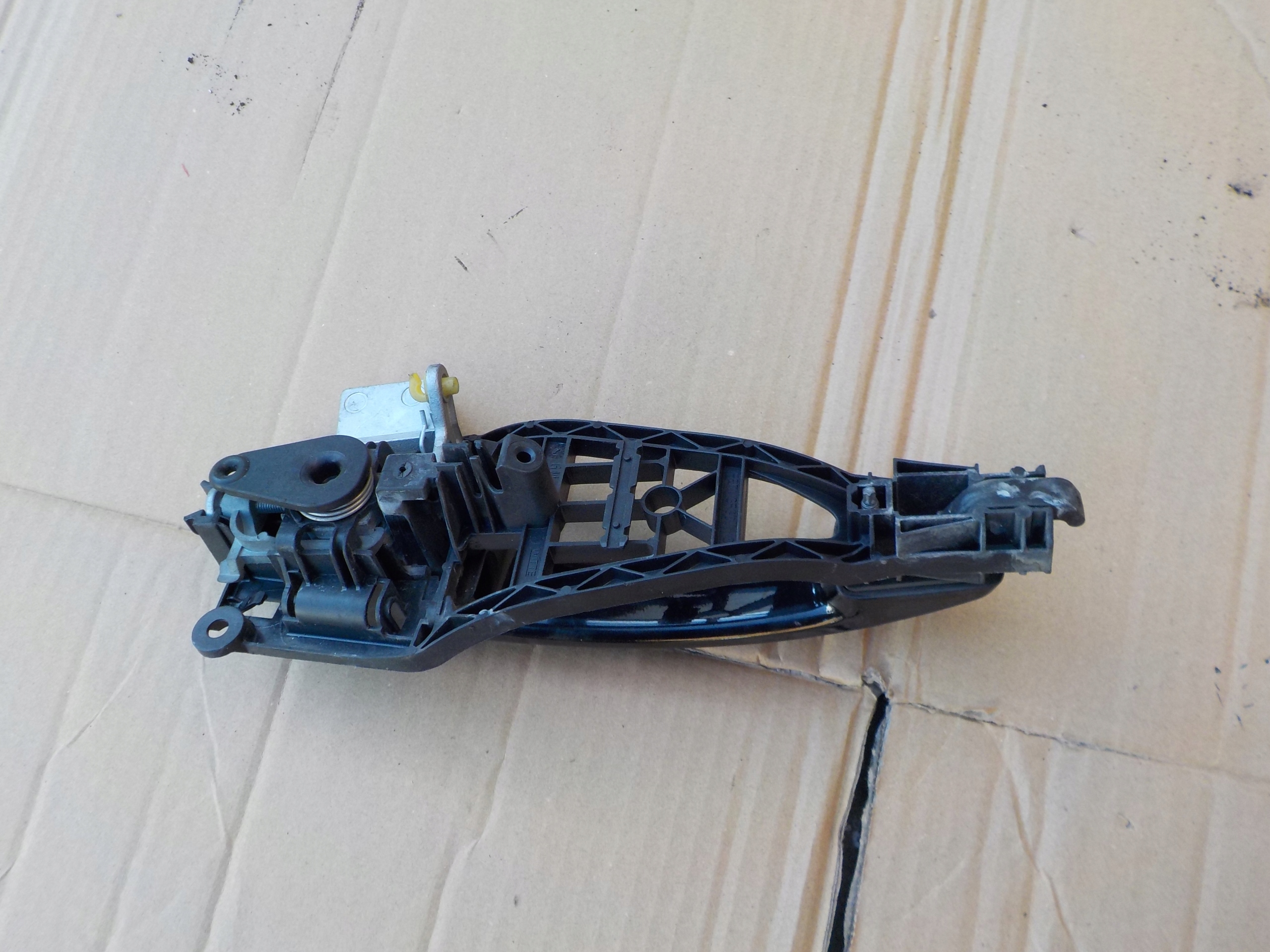 lock cylinder handle left front opel zafira b 2006r