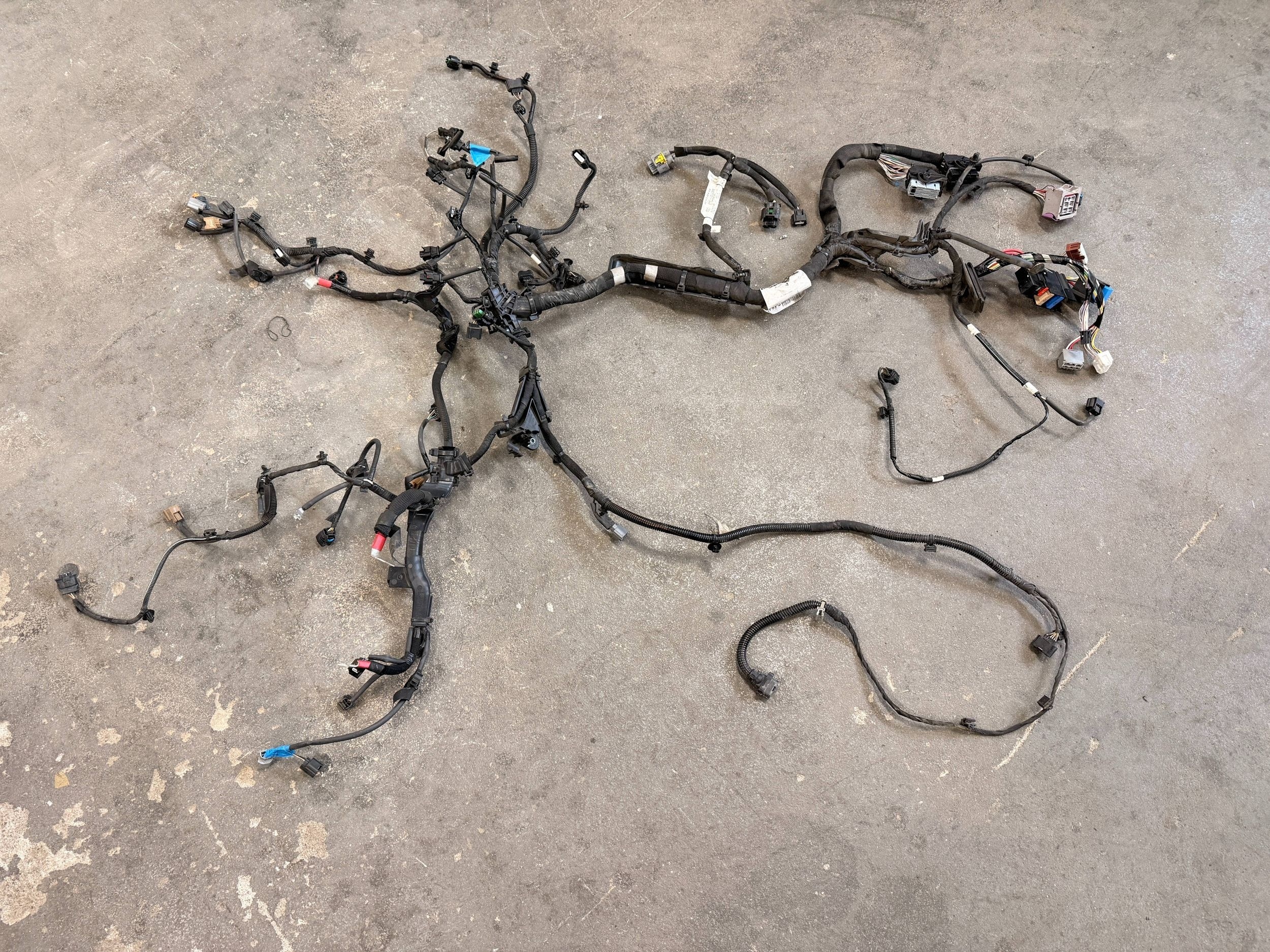 Renault Megane IV 1.6 dCi bundle motor wiring 240110550R