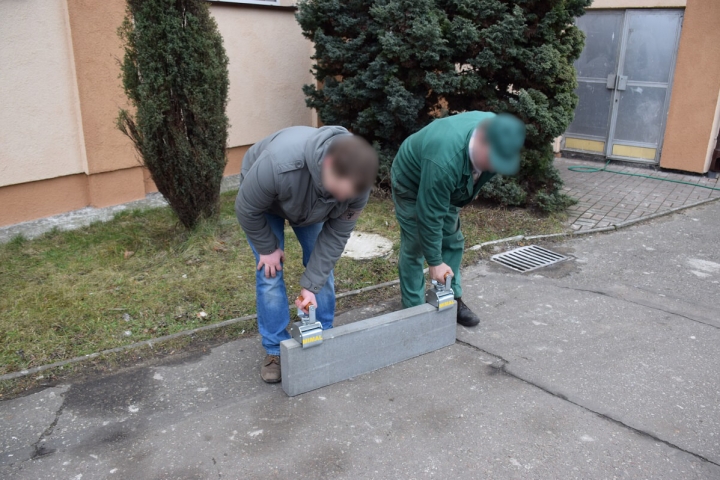 Chwytak brukarski RĘCZNY Mimal RCW Rodzaj Chwytak do krawężników obrzeży płyt