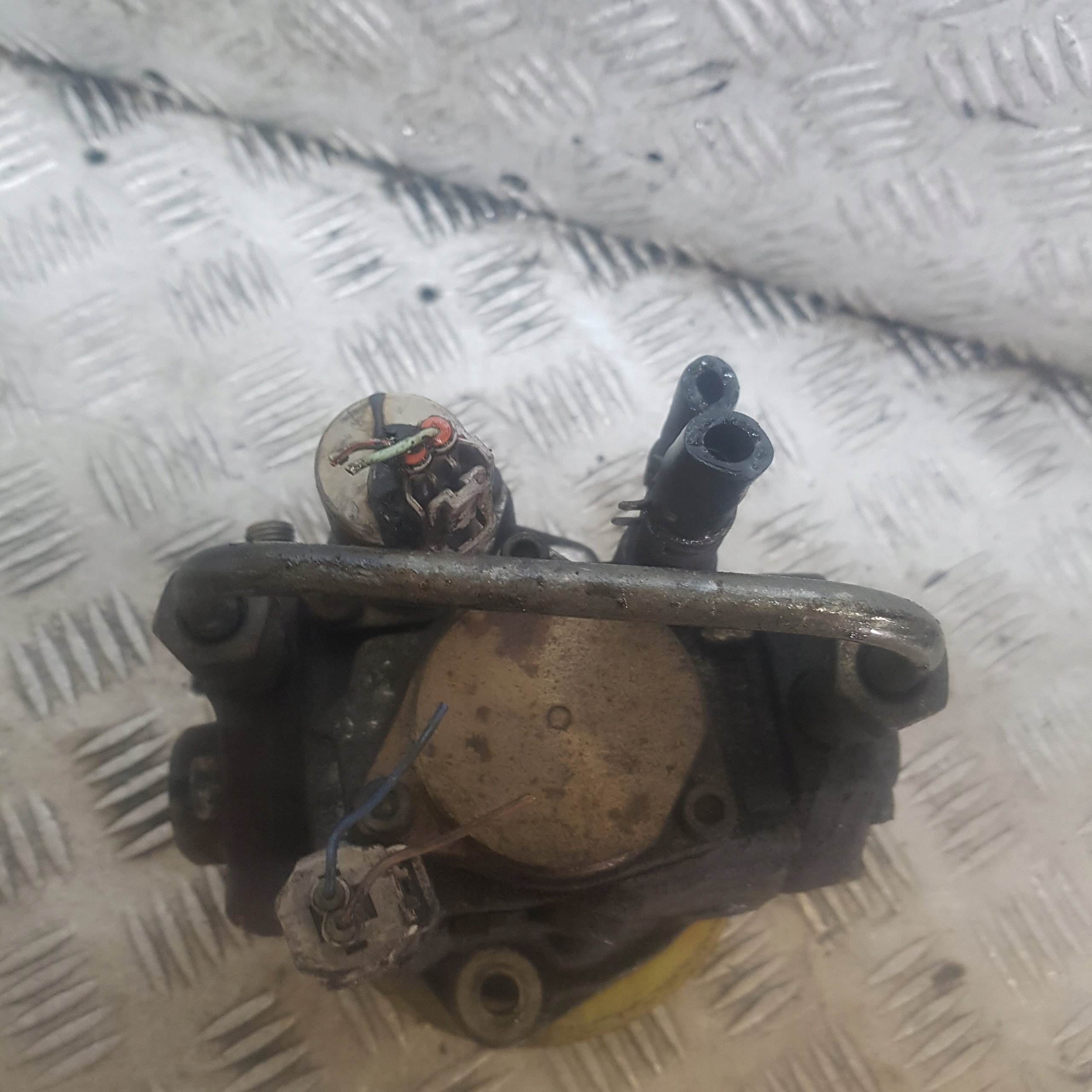 Einspritzpumpe TOYOTA AVENSIS 2 22100-0G010