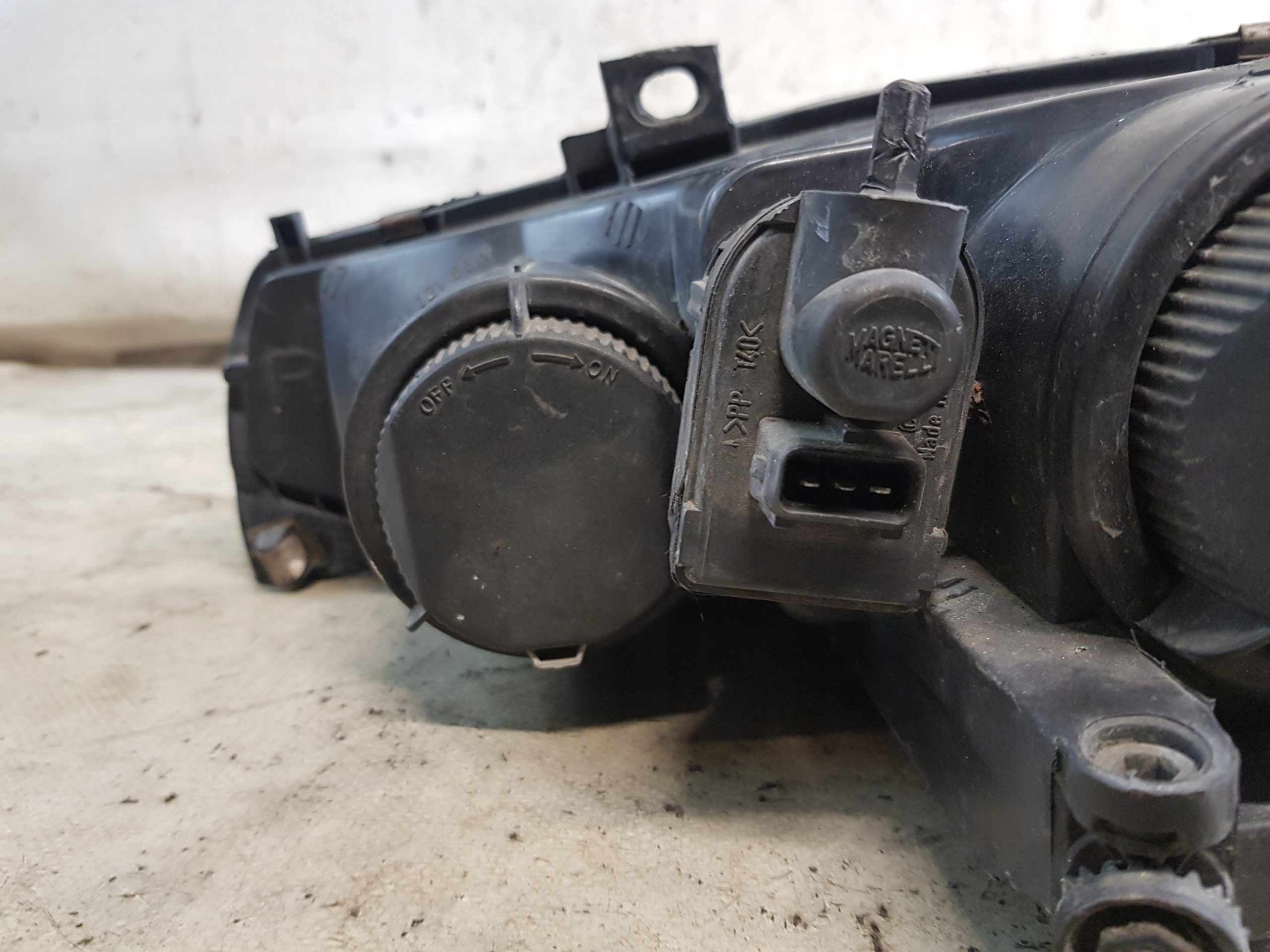 ALFA ROMEO 156 light right front