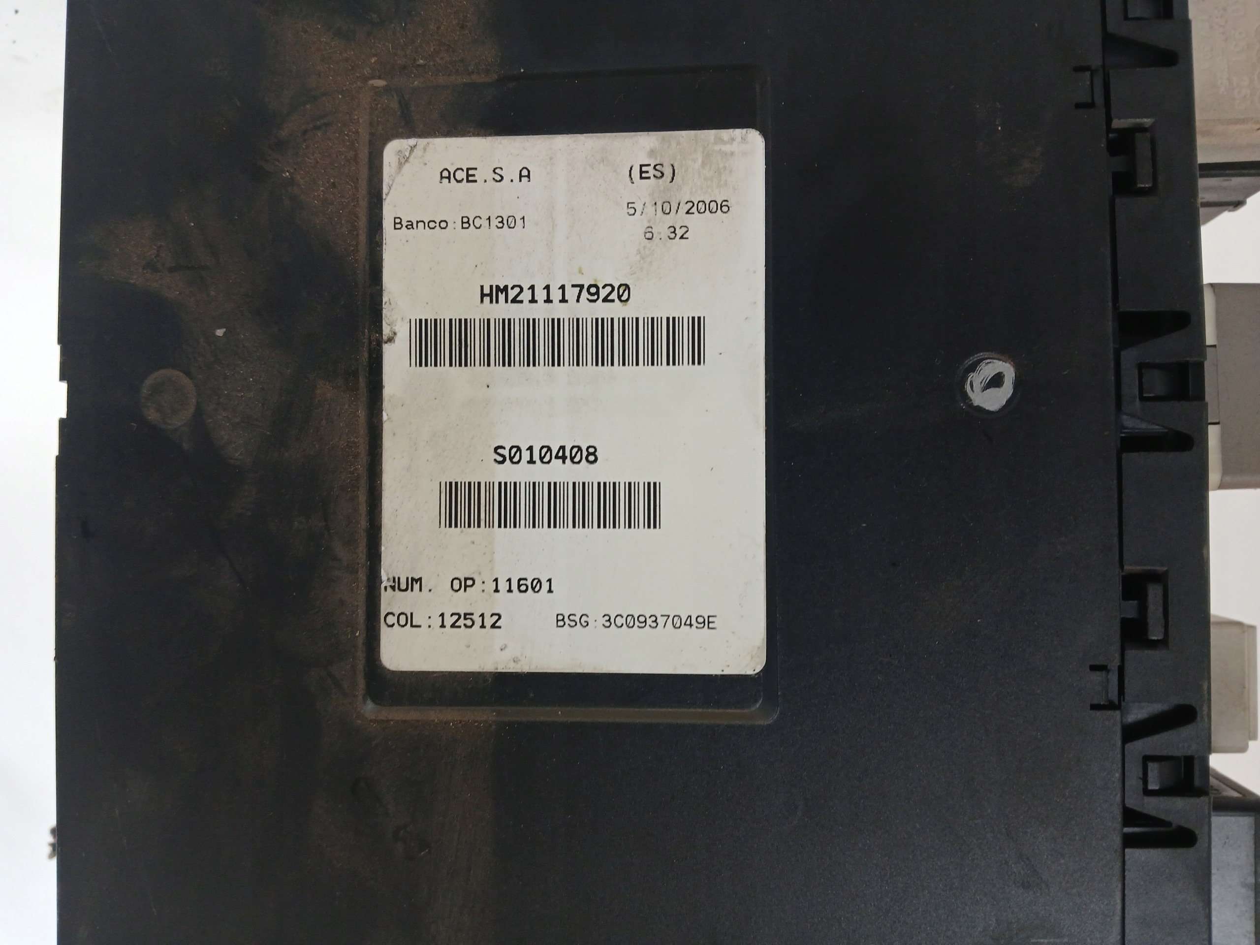 VW PASSAT B6 module unité de commande électronique uce BORDNETZ 3C0937049E