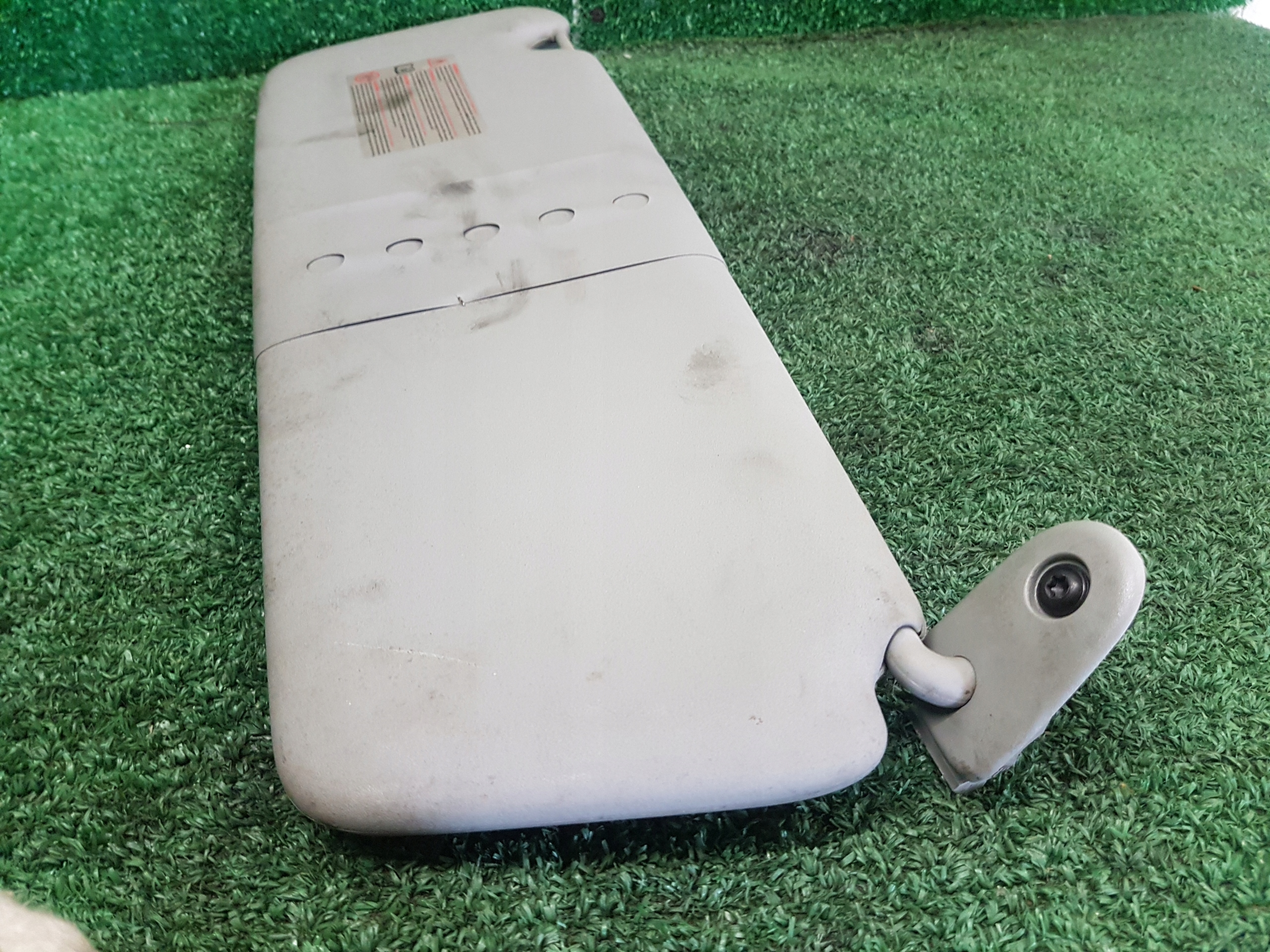 cover PRZECIWSLONECZNA right RENAULT TRAFIC 2