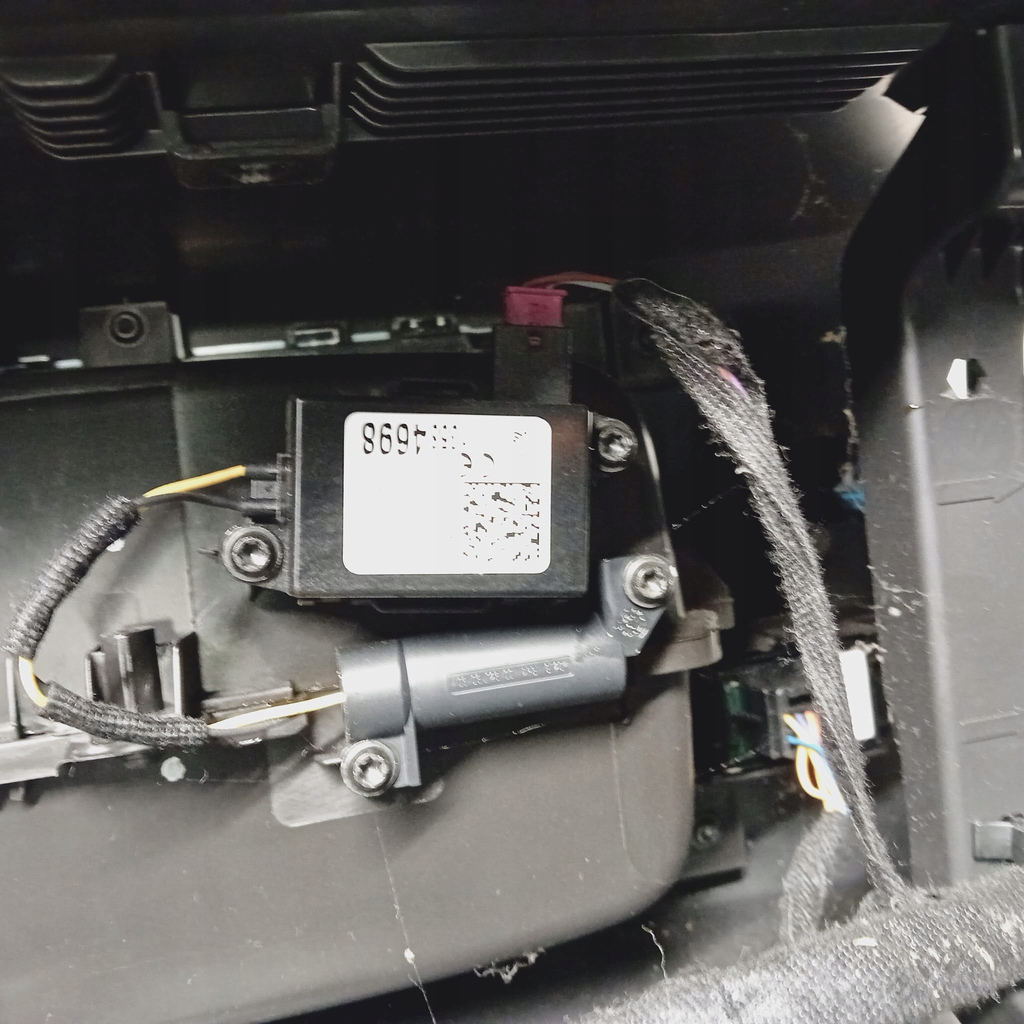 TUNEL central armrest SKORZANY EU OPEL ASTRA K