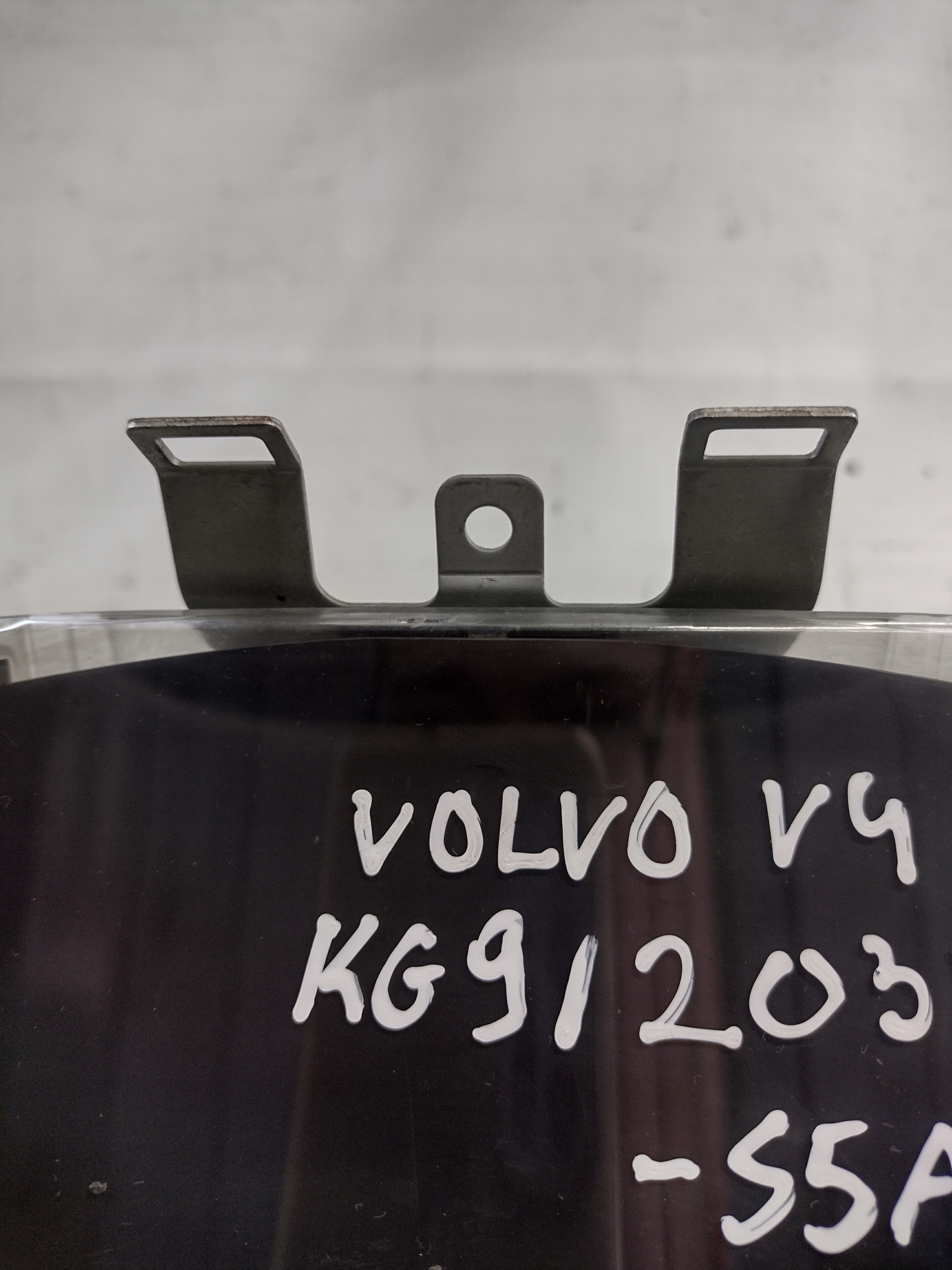dials, dials Volvo V40 lift 1,9D OE 30889704D