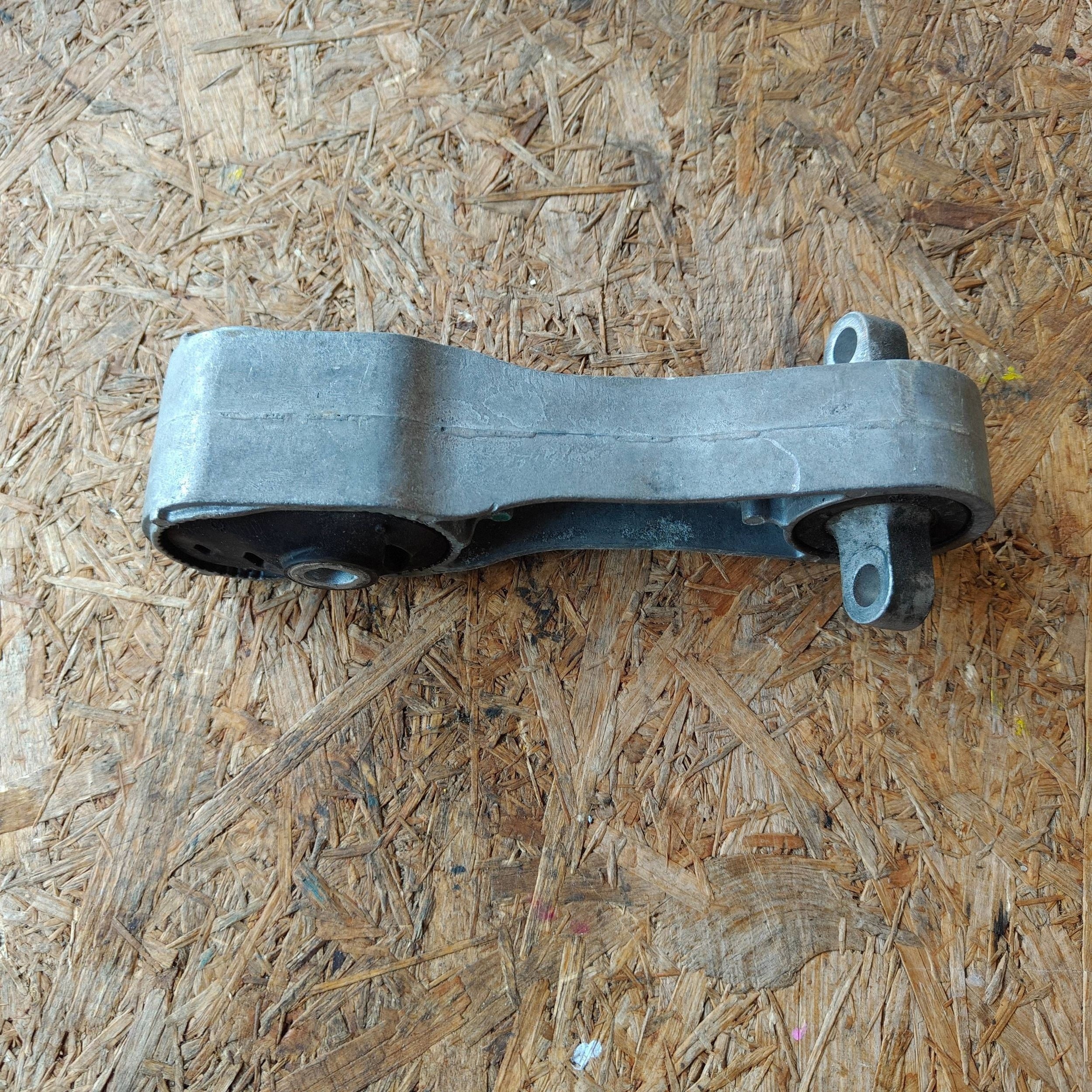 Mini One - Cooper F56 F55 engine mount 2.0 automat 9454384