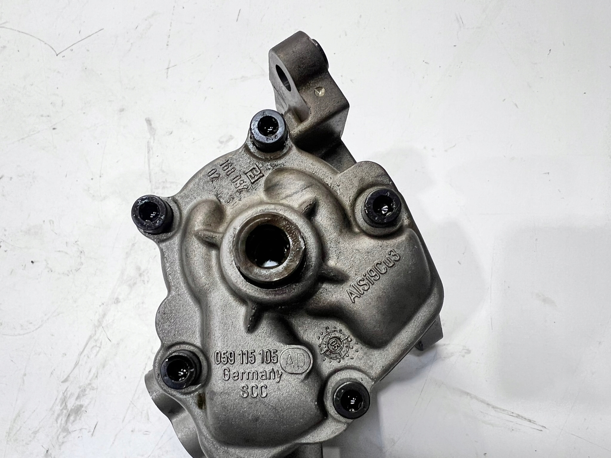 ölpumpe AUDI A6 C6 2.7 TDI BPP 3.0 TDI 059115105AD
