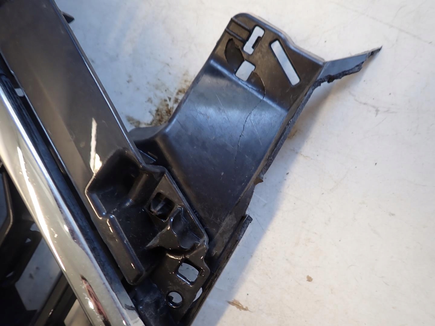 Grill AUDI A3 2020- 8Y0853651A