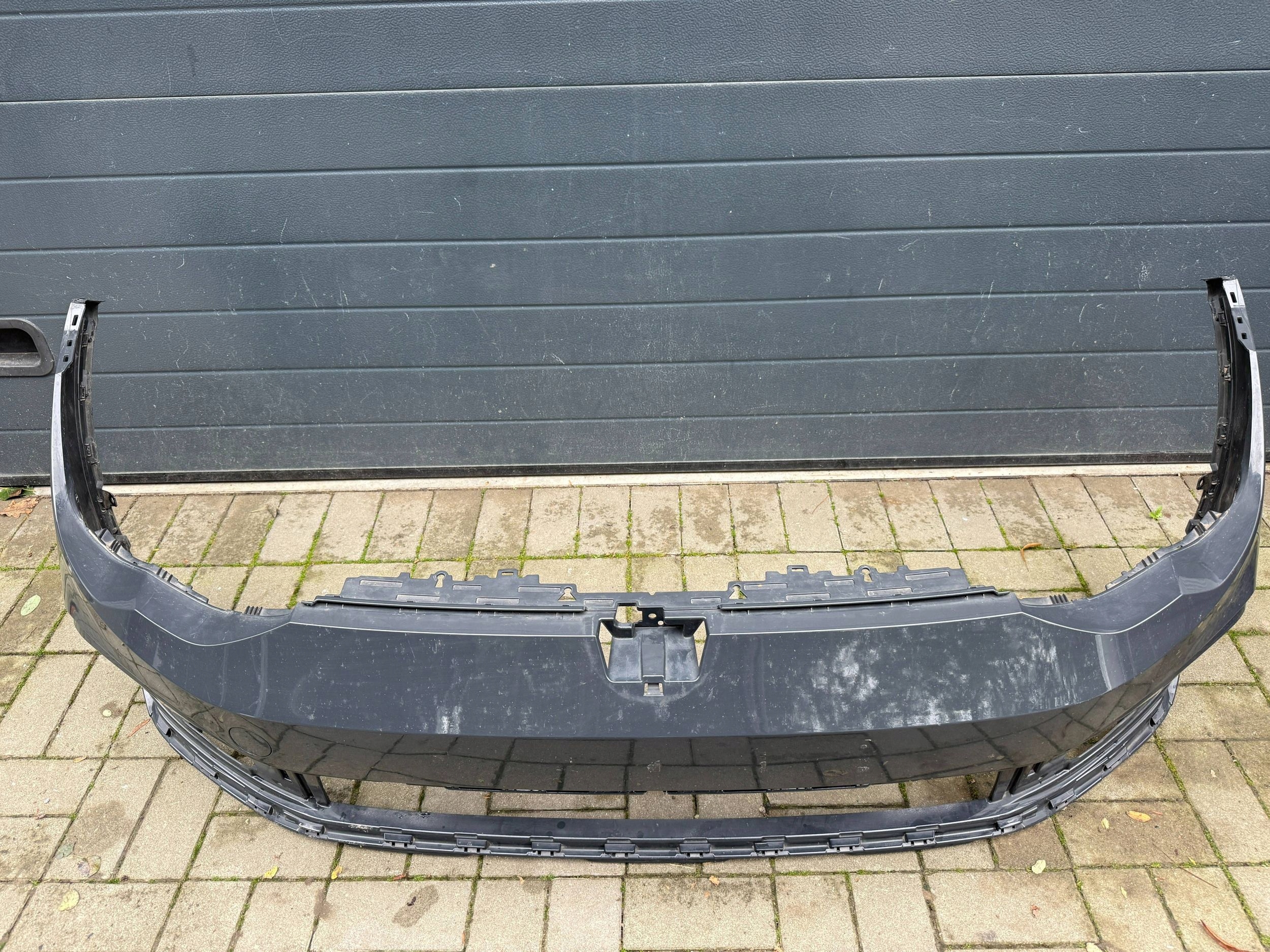 Volkswagen Golf VIII 8 Alltruck bumper front front