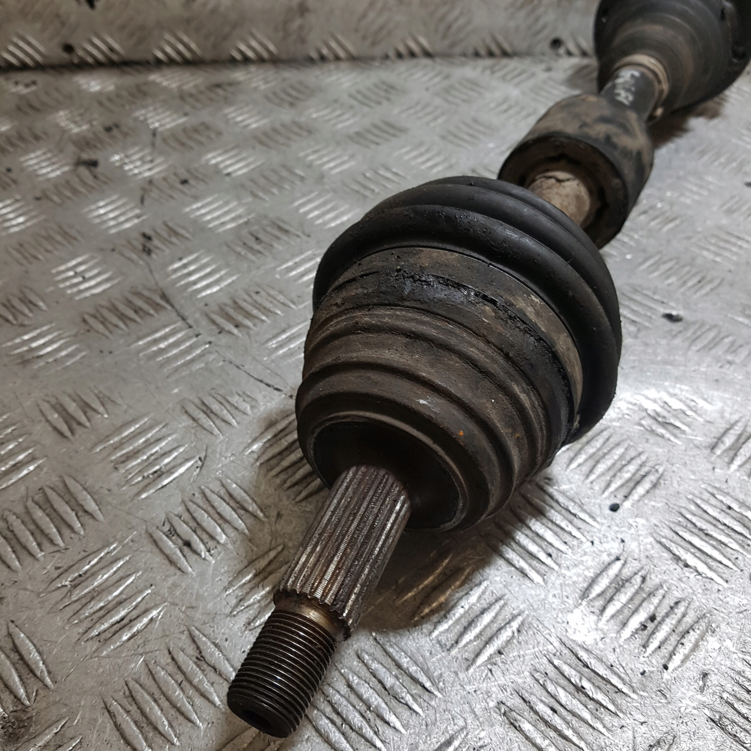 semi-axis semi-axis left front VOLKSWAGEN GOLF 4