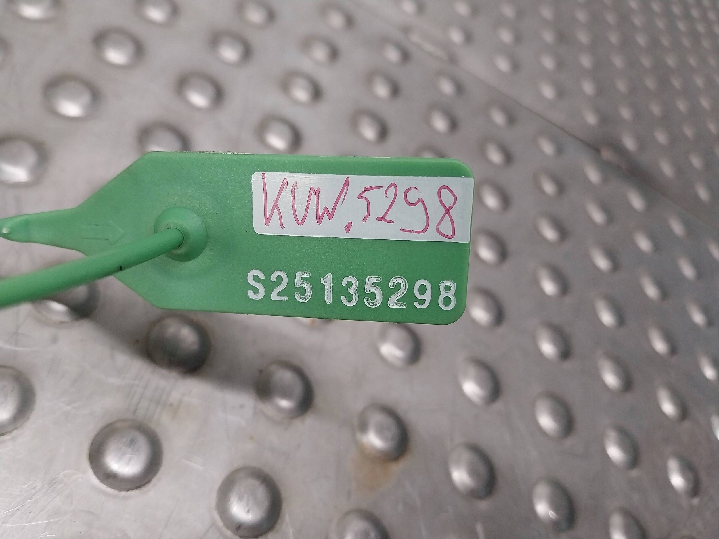 computer control unit of the engine 03L906023MA VW POLO V 6R 6C 1.6TDI