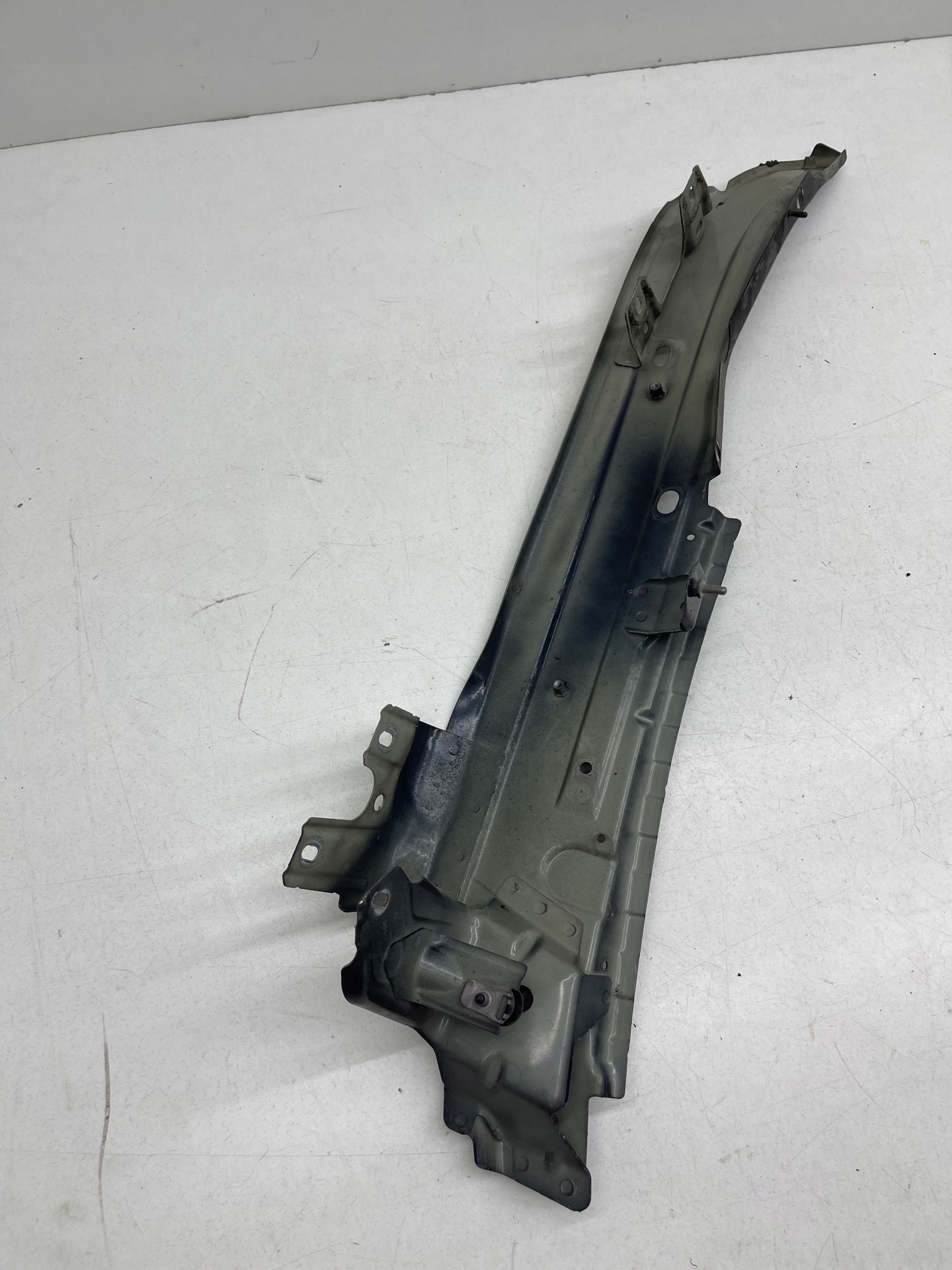 AUDI Q7 4L fartuch Traversa LONGHERONE staffa parafango sinistra