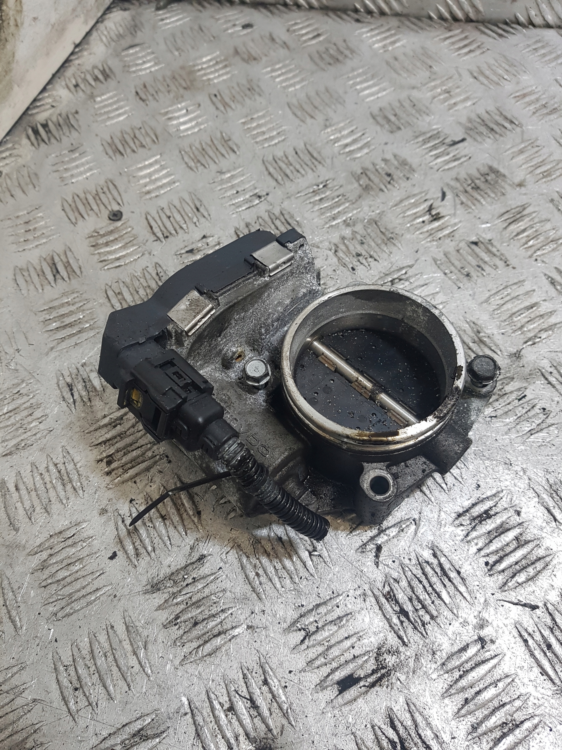 throttle flap BMW E92 2.0 B A2C53115534