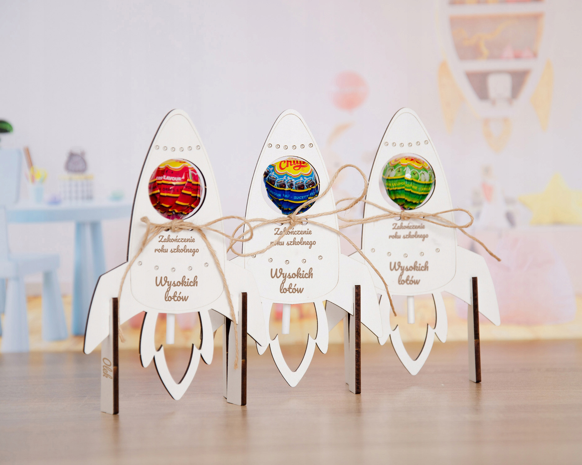 SAMOLOT PREZENT NA LIZAKA ZAKOŃCZENIE ROKU SZKOLNEGO SZKOŁA PRZEDSZKOLE Informacje dodatkowe z grawerem