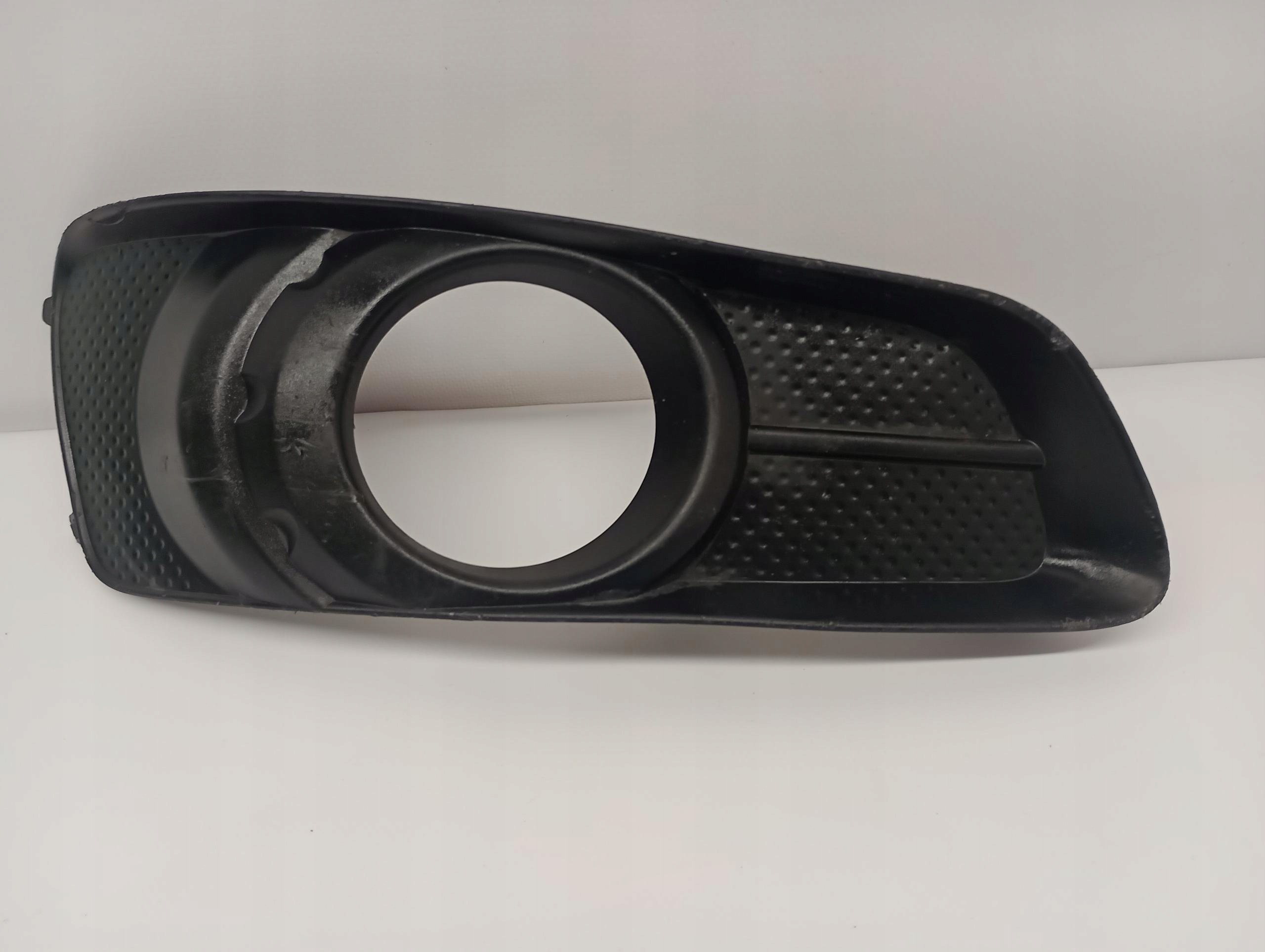 52127-0F040 - ПРАВАЯ РЕШЕТКА ПЕРЕДНЕГО БАМПЕРА COROLLA VERSO LIFT